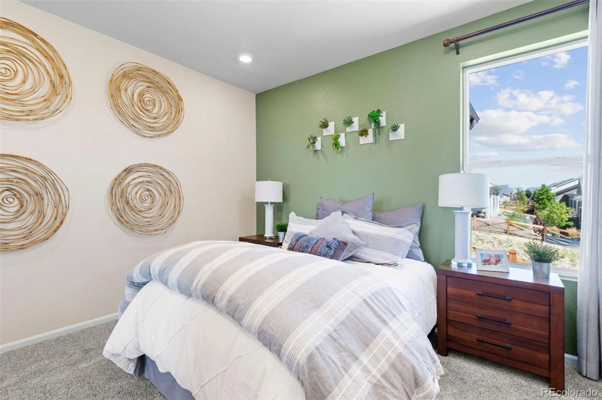 Property Slideshow image 20 of 33 | 22324 e 49th pl, Aurora, CO, 80019