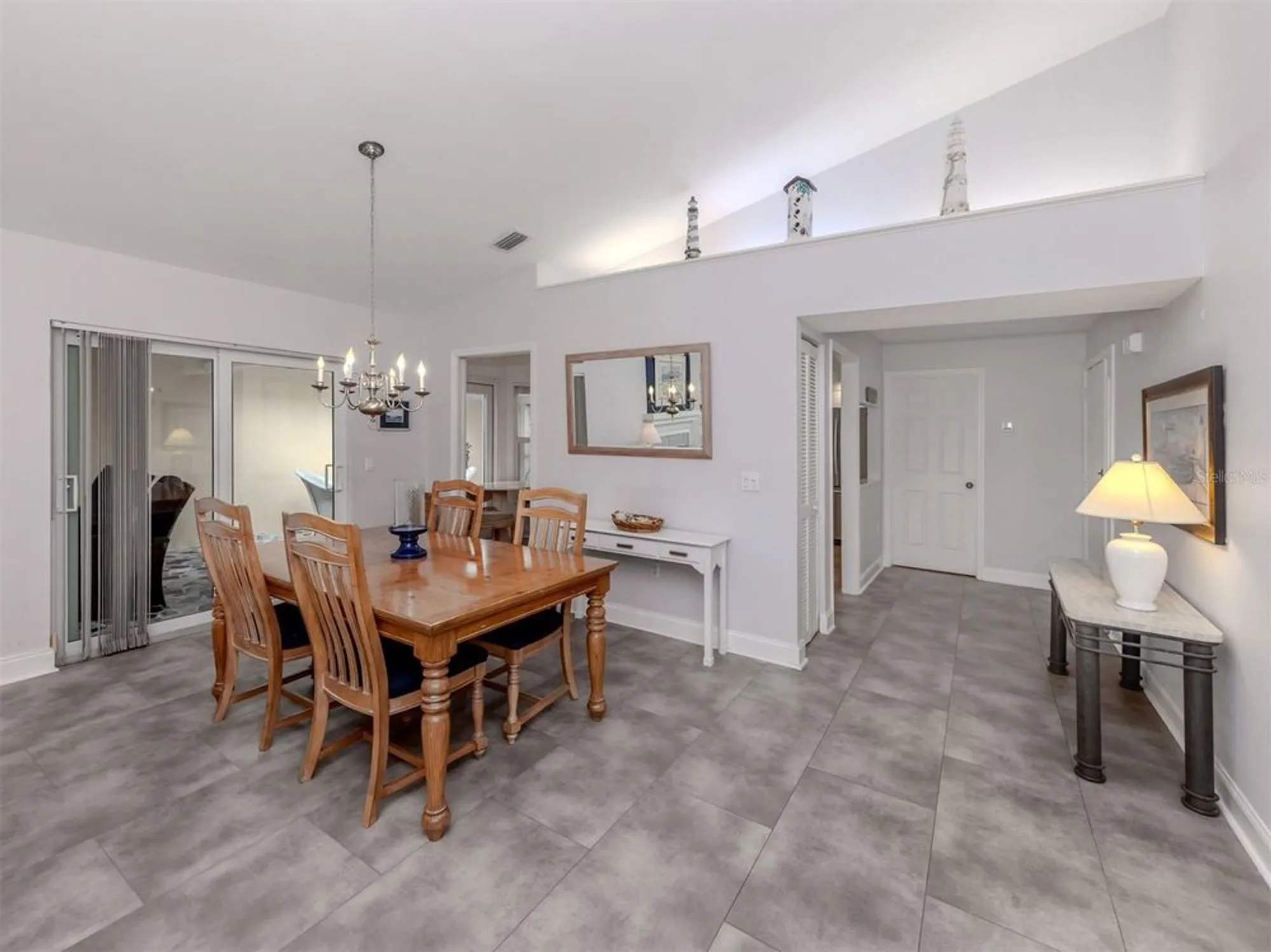 Property Slideshow image 12 of 77 | 761 harrington lake dr 61, Venice, FL, 34293