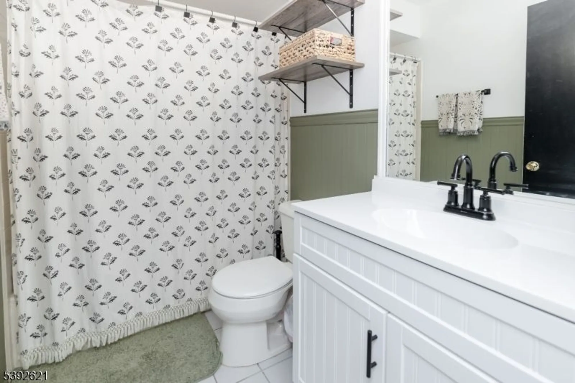 Property Slideshow image 22 of 39 | 31 drake way, Roxbury Twp, NJ, 07836