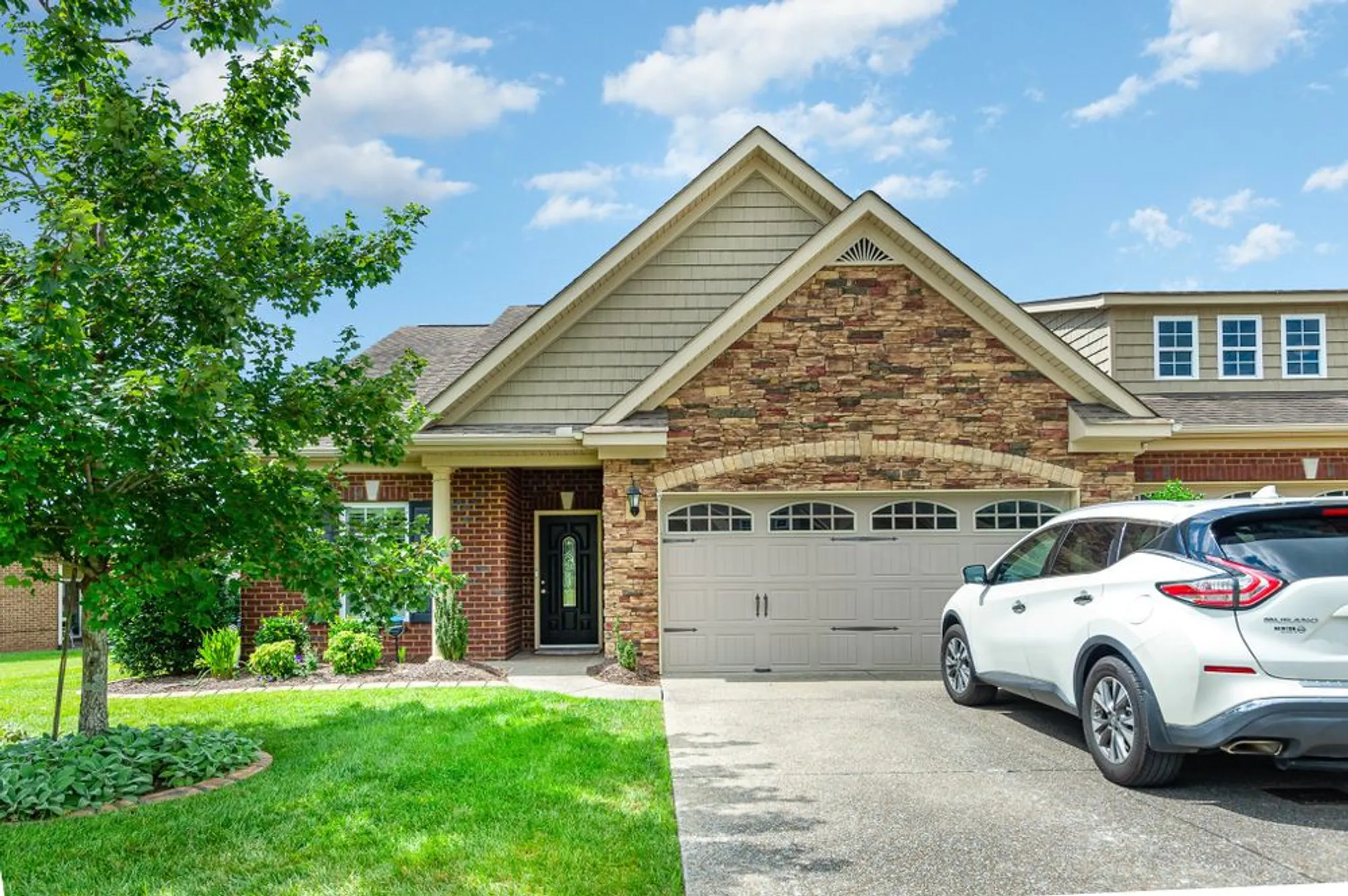Property Slideshow image 1 of 37 | 445 stonegate dr, Lebanon, TN, 37090
