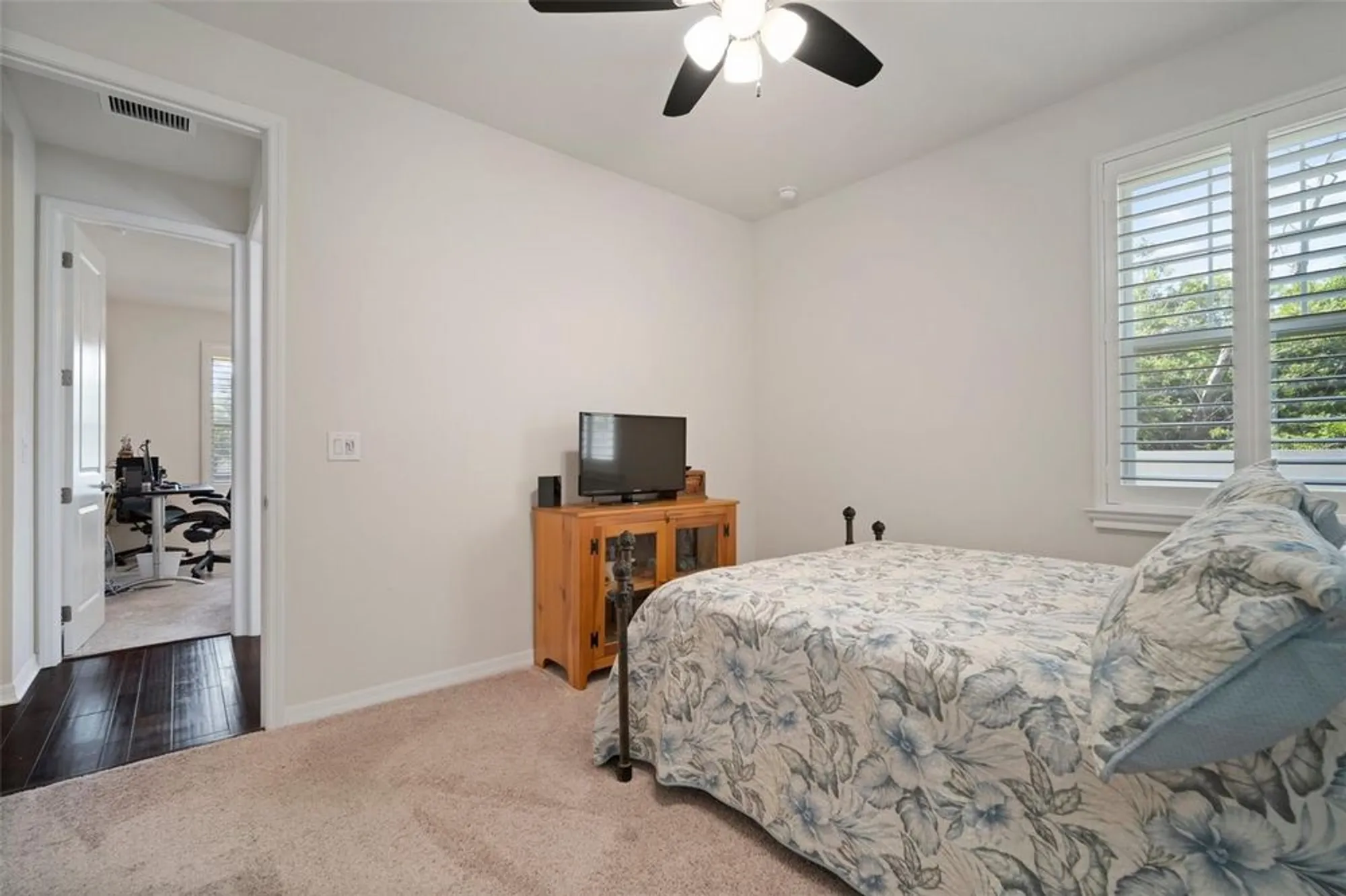 Property Slideshow image 13 of 93 | 5102 coastal scene dr, Apollo Beach, FL, 33572