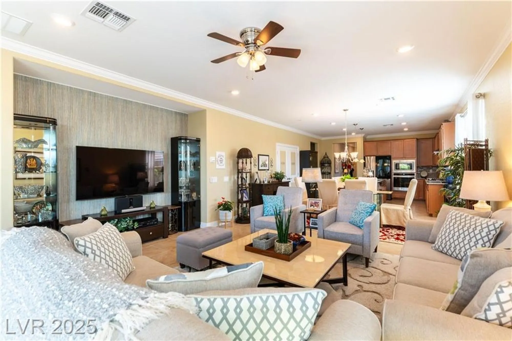 Property Slideshow image 11 of 32 | 2047 arrington ave, North Las Vegas, NV, 89086