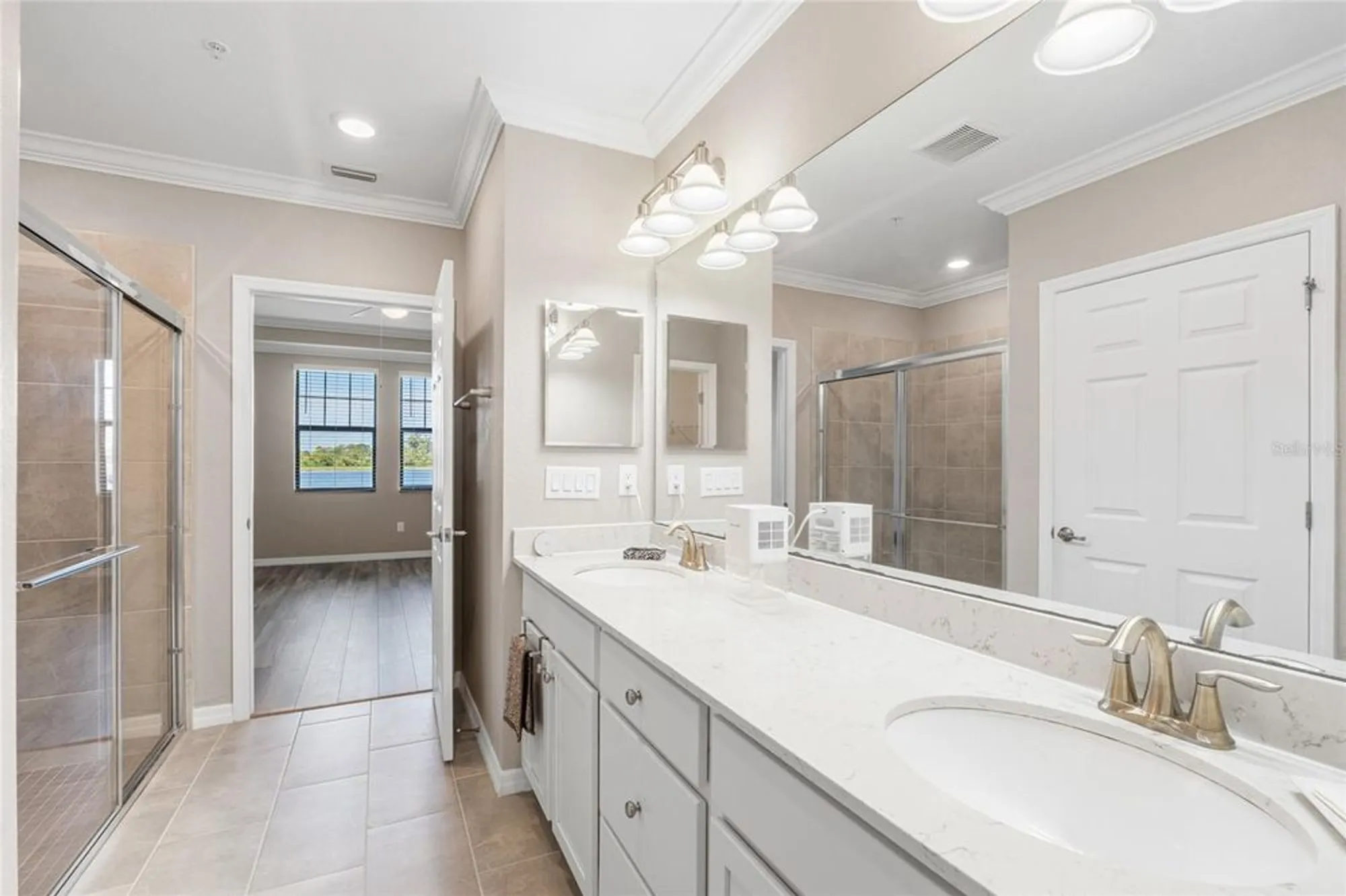 Property Slideshow image 20 of 74 | 10038 crooked creek dr unit 103, Venice, FL, 34293