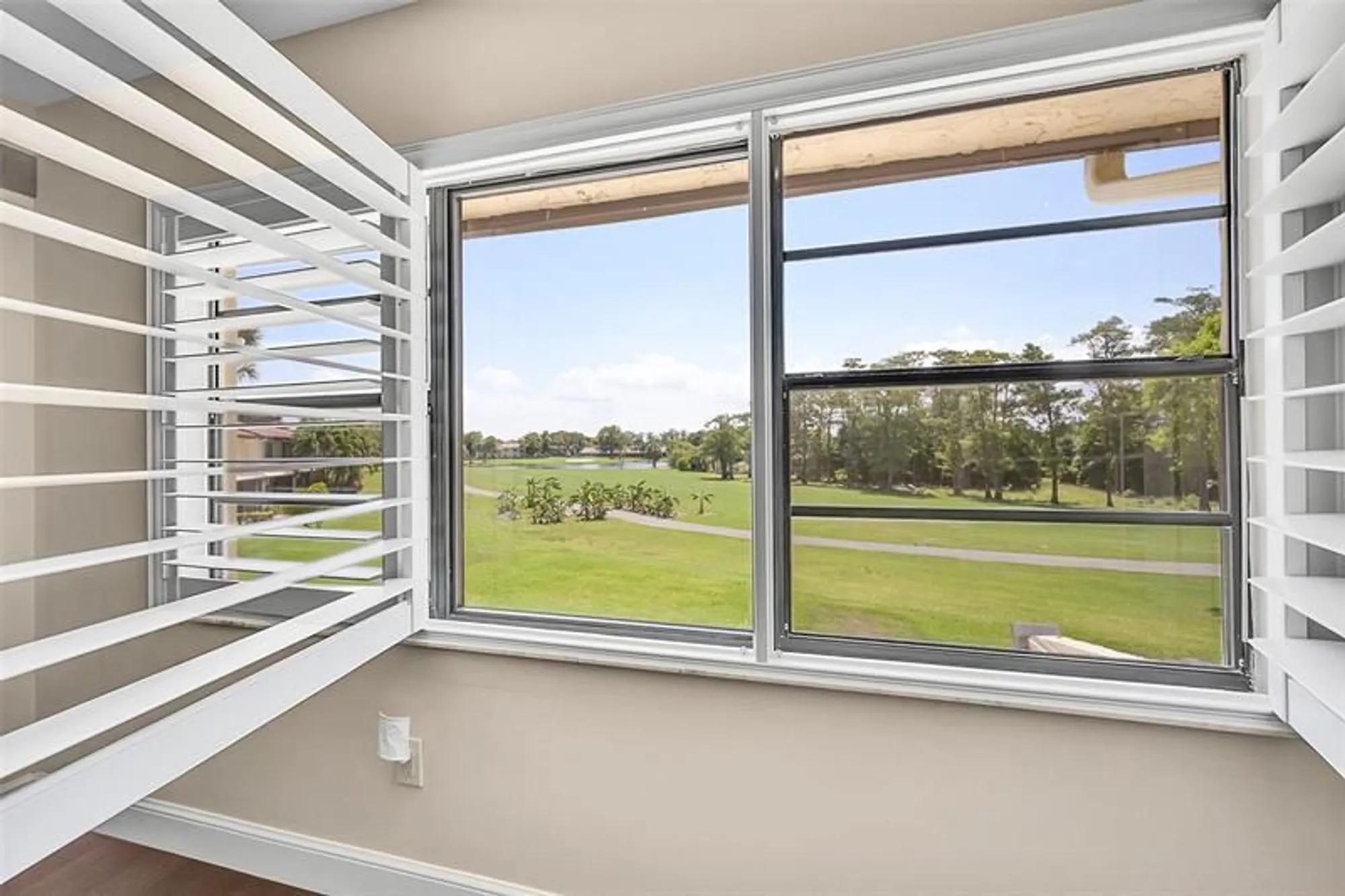 Property Slideshow image 41 of 61 | 21207 lago cir d, Boca Raton, FL, 33433
