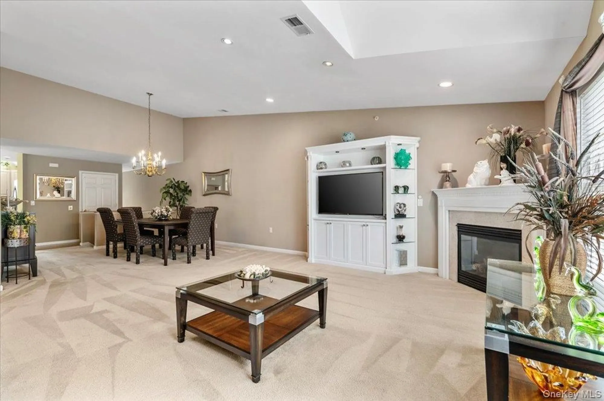 Property Slideshow image 16 of 27 | 108 joseph ln, Dix Hills, NY, 11746