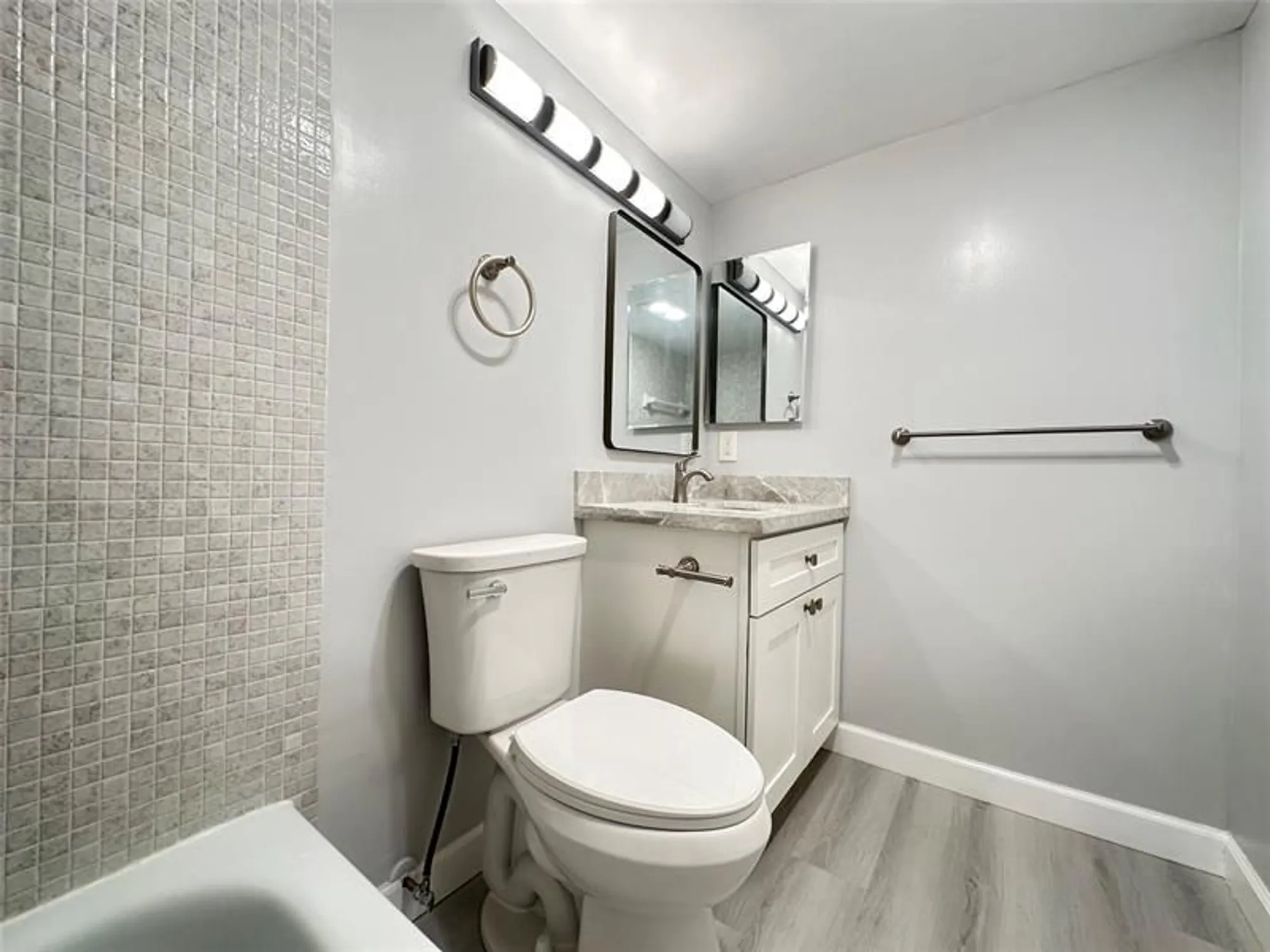 Property Slideshow image 18 of 66 | 2048 newport n # 2048, Deerfield Beach, FL, 33442