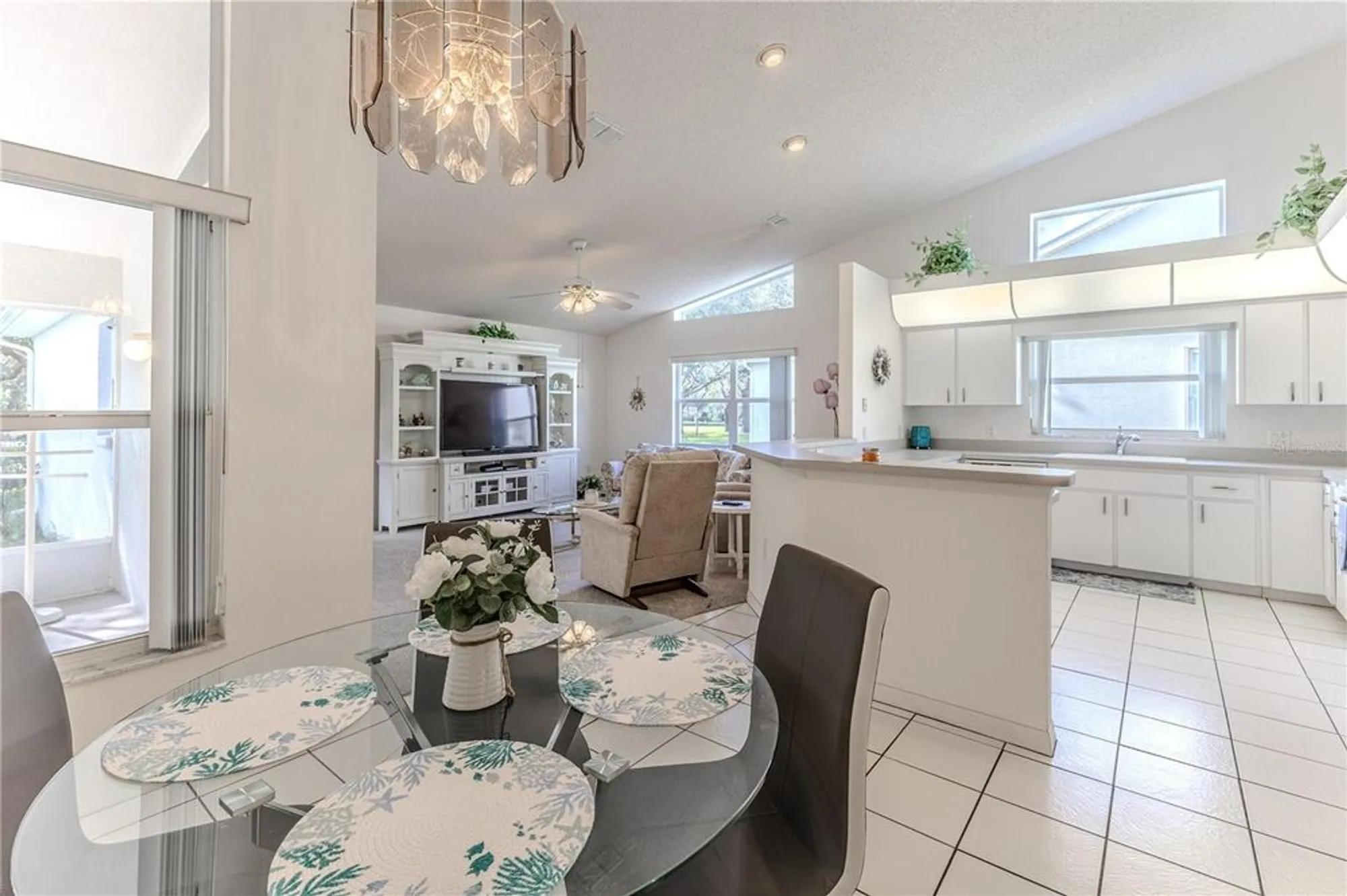 Property Slideshow image 13 of 64 | 432 mistwood ct, Spring Hill, FL, 34609