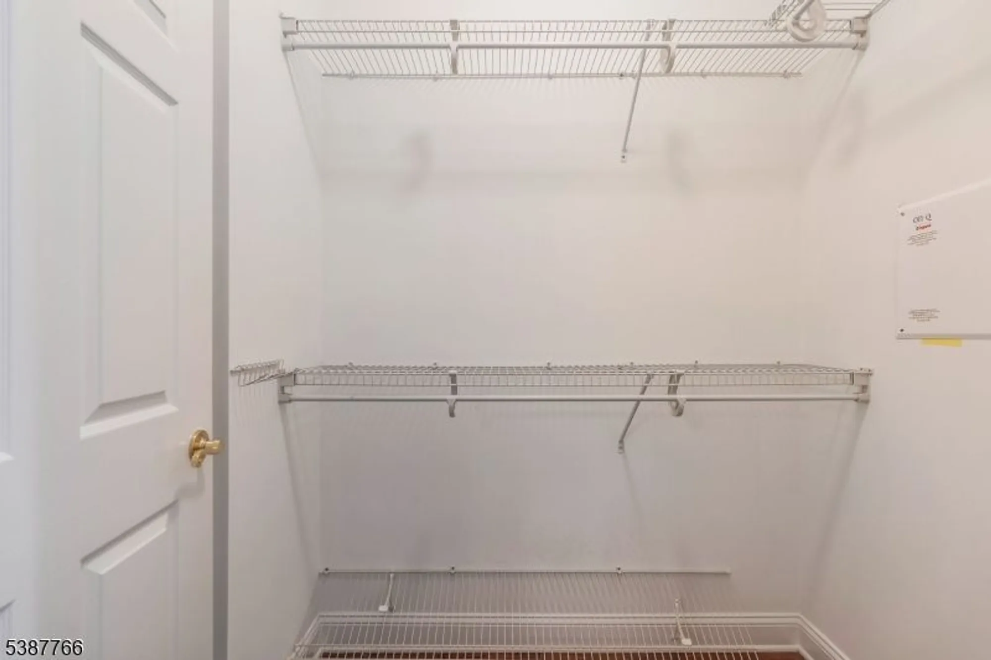 Property Slideshow image 18 of 27 | 259 victoria dr, Bridgewater, NJ, 08807