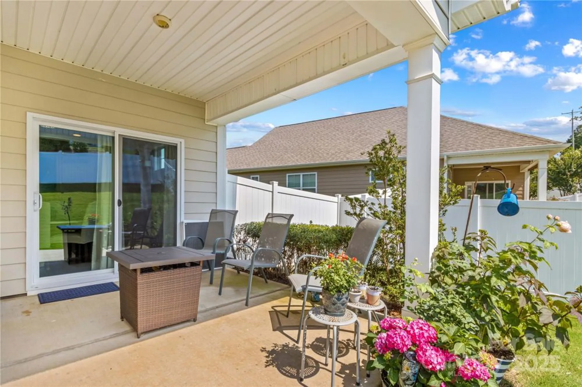 Property Slideshow image 34 of 45 | 3835 norman view dr, Sherrills Ford, NC, 28673