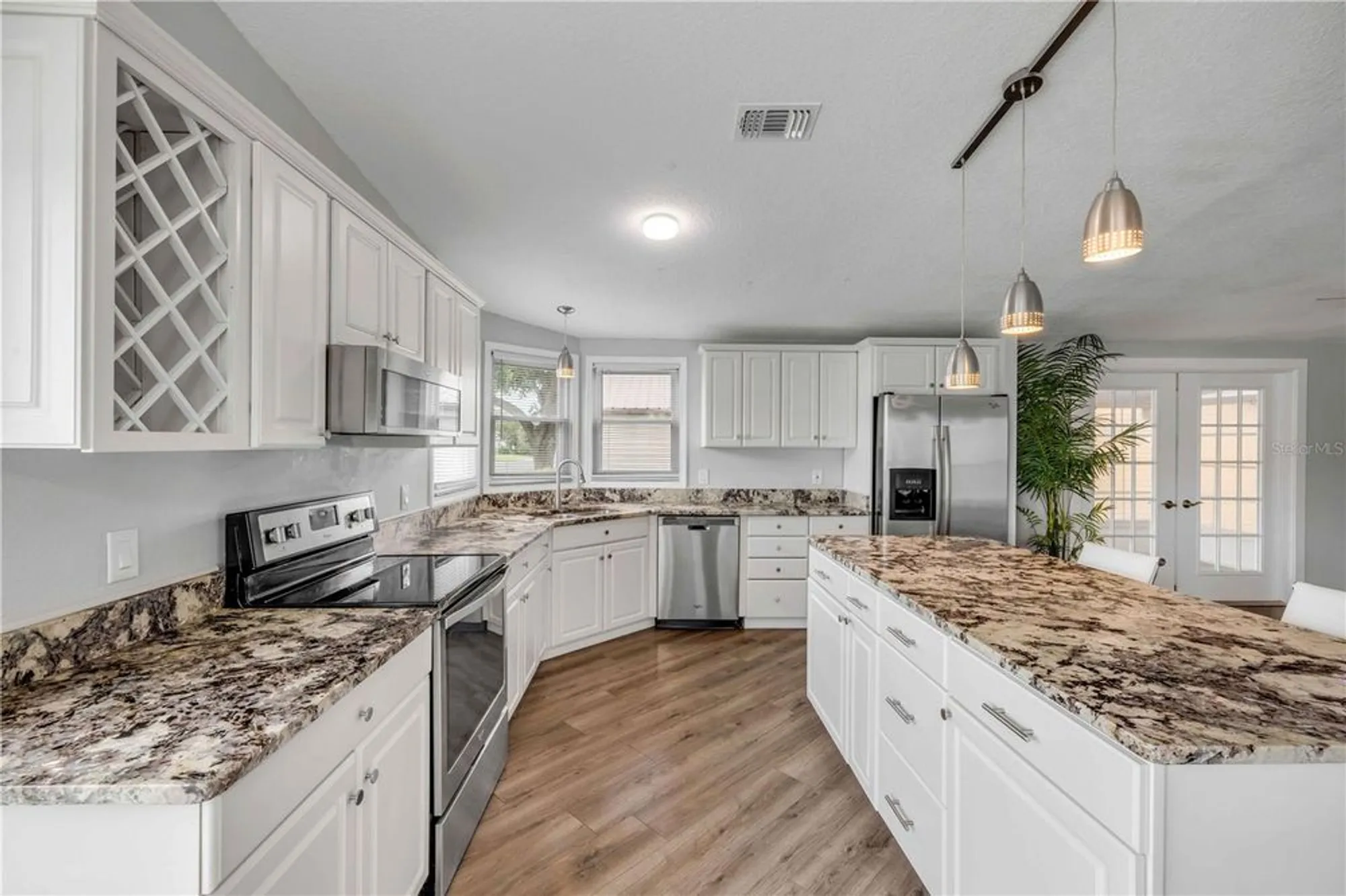 Property Slideshow image 10 of 43 | 1228 maria ct, The Villages, FL, 32159