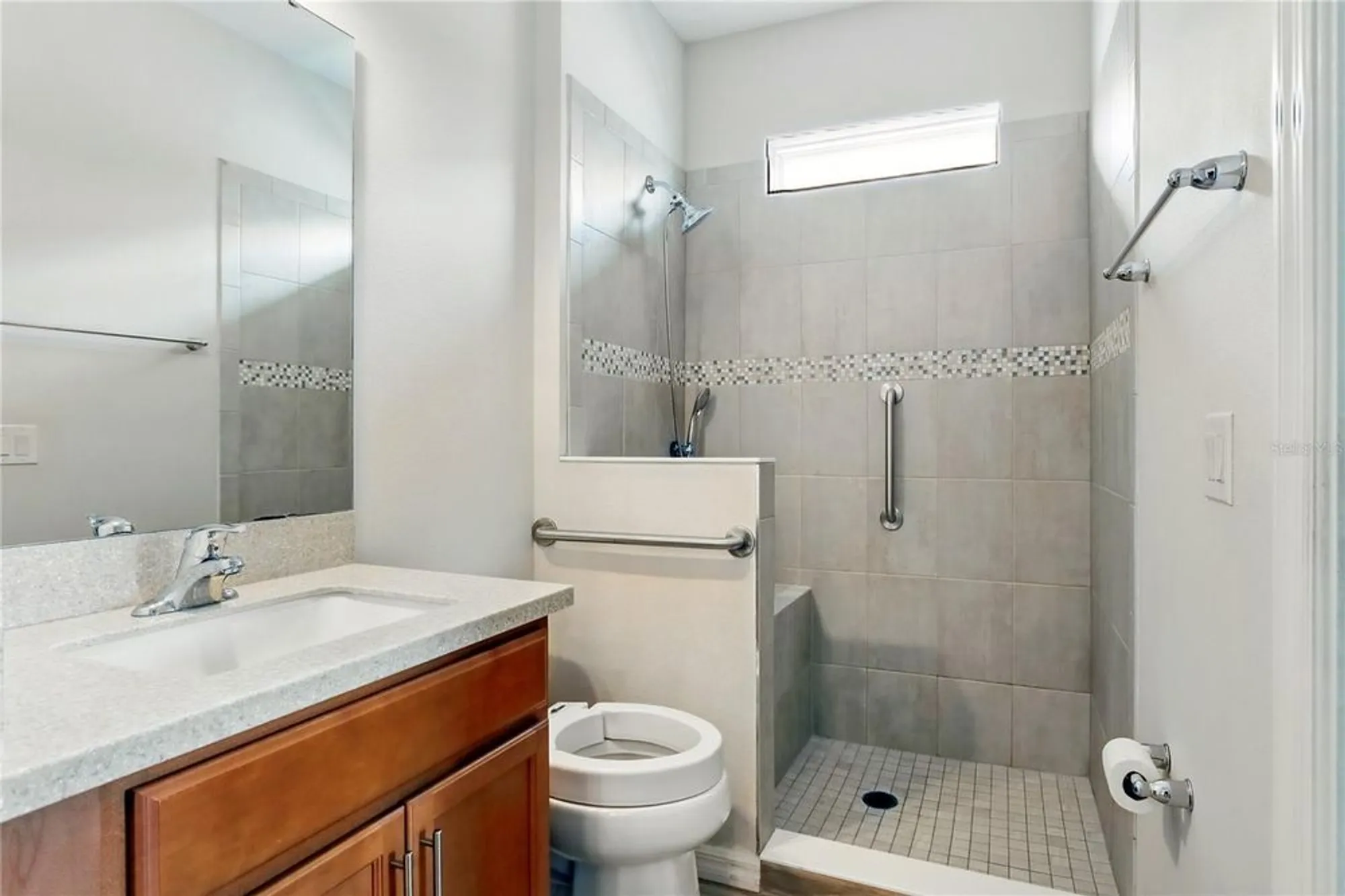 Property Slideshow image 22 of 37 | 142 olympus way, Kissimmee, FL, 34759