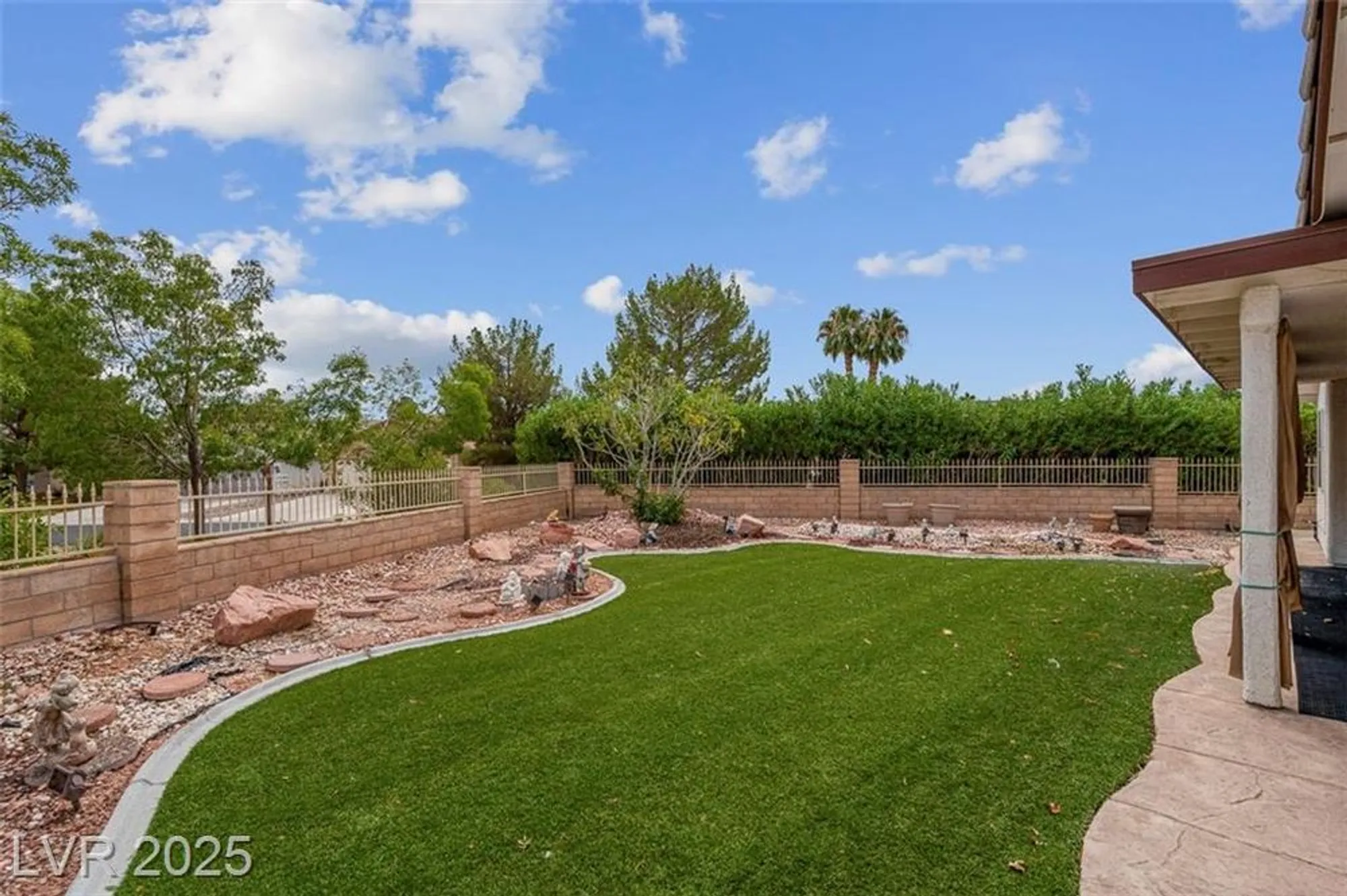 Property Slideshow image 1 of 46 | 5204 rim view ln, Las Vegas, NV, 89130
