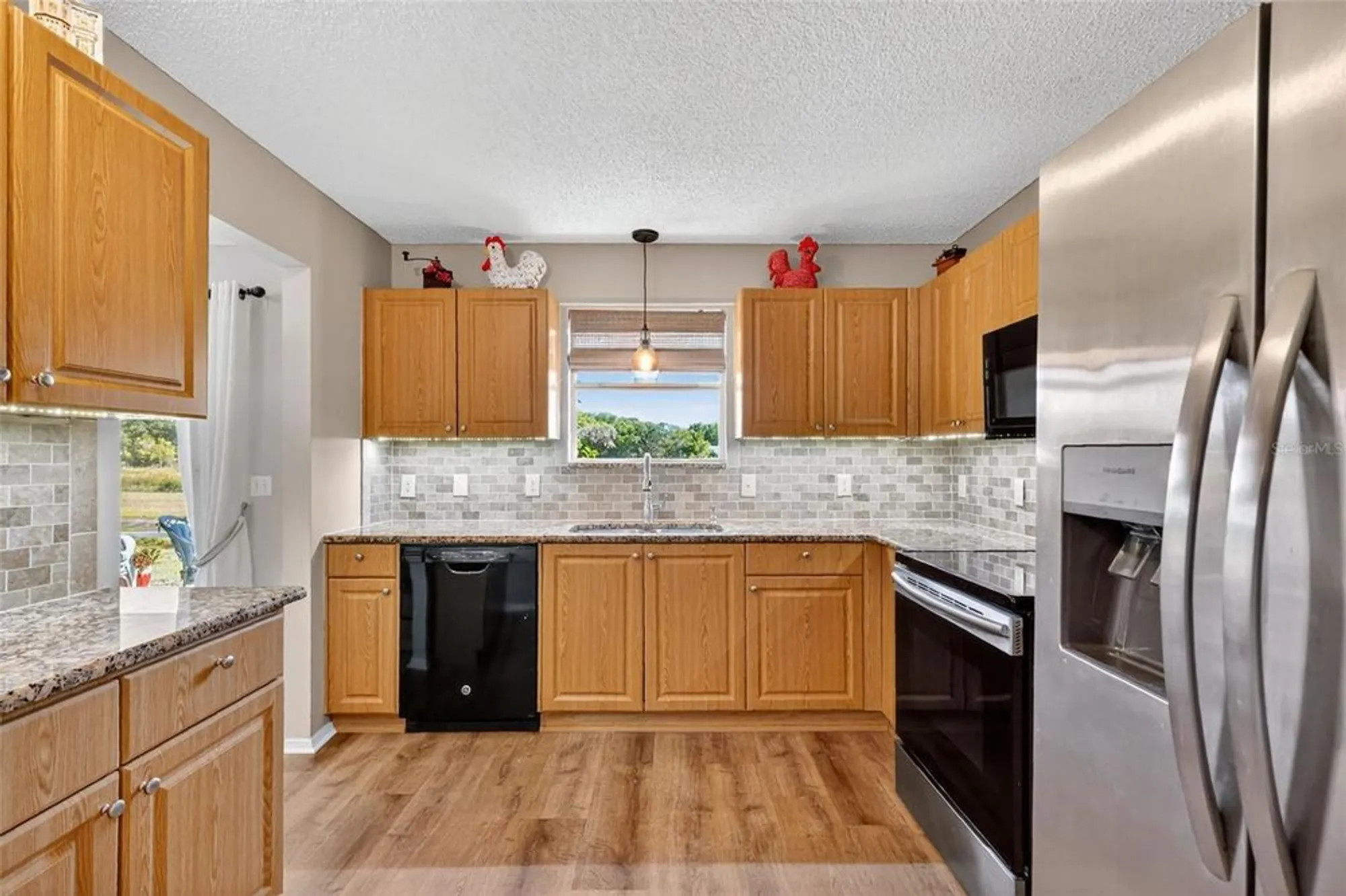 Property Slideshow image 14 of 37 | 203 modesto rd, The Villages, FL, 32159