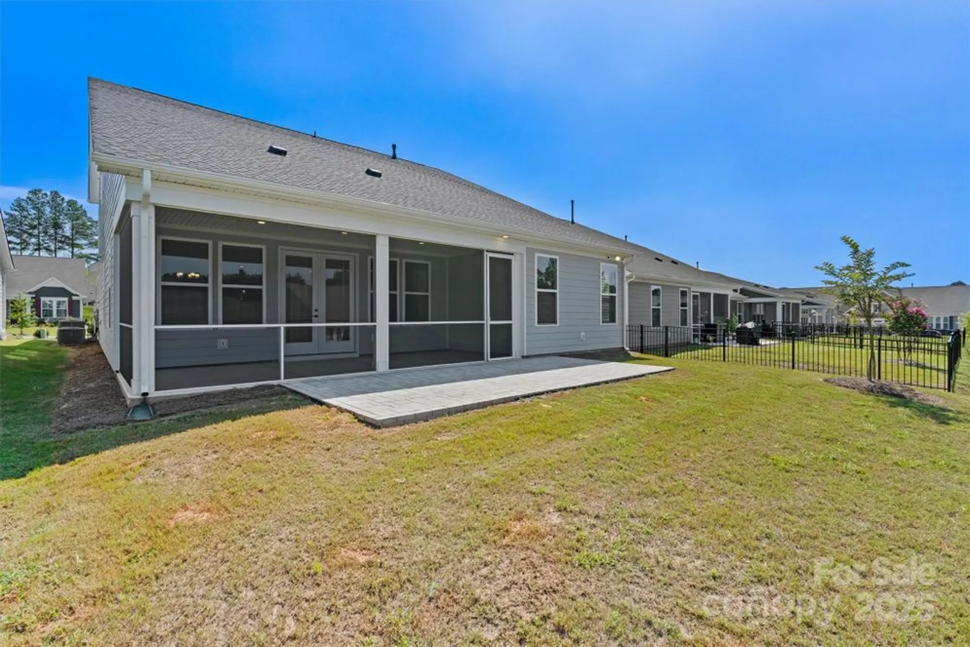 Property Slideshow image 39 of 48 | 7332 jolly brook dr, Charlotte, NC, 28215