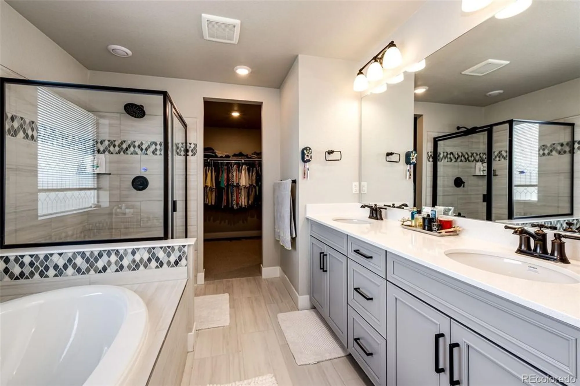Property Slideshow image 25 of 44 | 3722 sandy vista trl, Castle Rock, CO, 80104