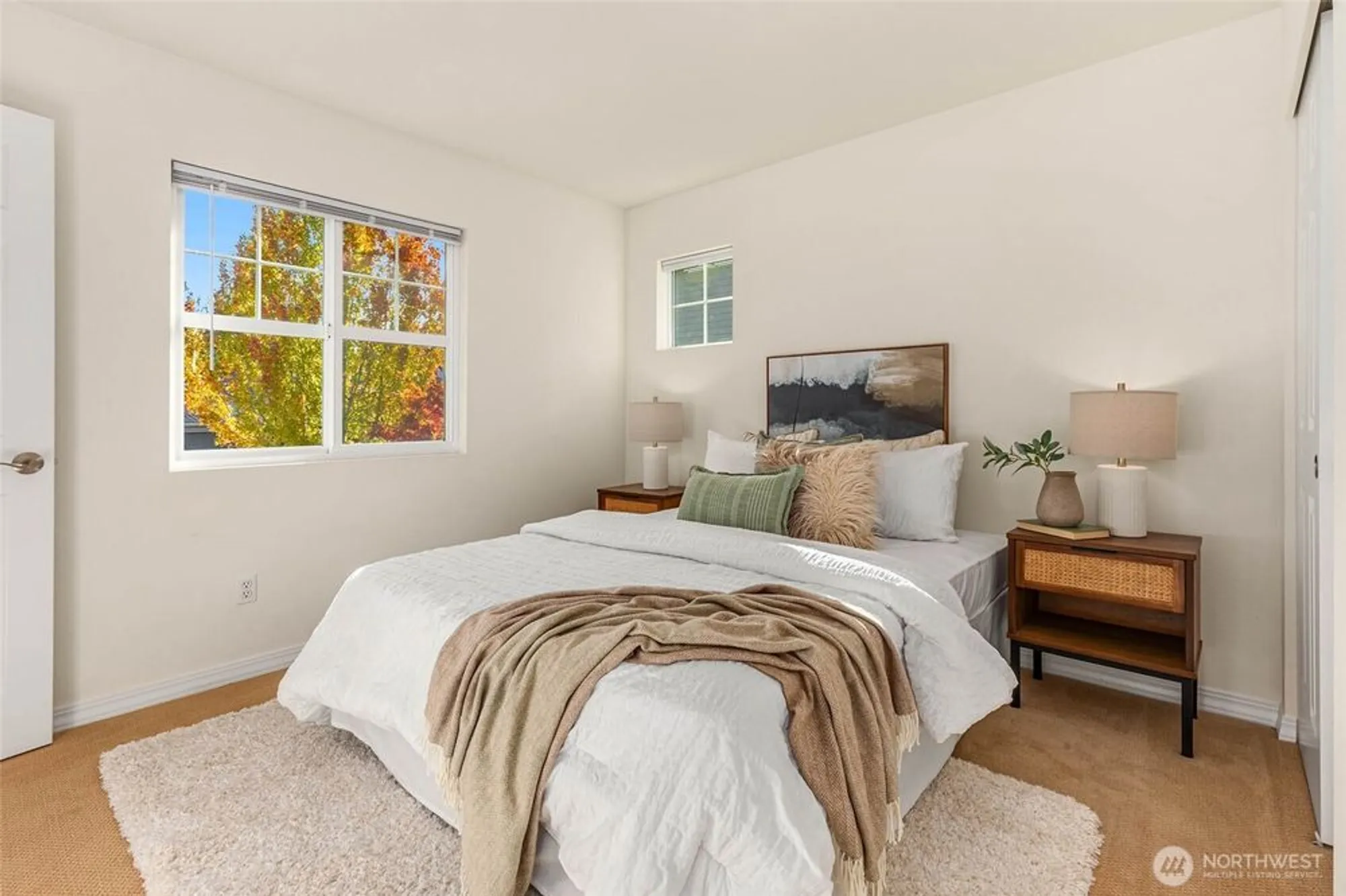 Property Slideshow image 18 of 25 | 12429 243rd pl, Redmond, WA, 98053