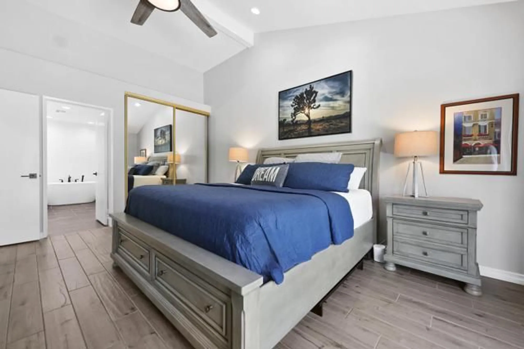 Property Slideshow image 22 of 53 | 55280 riviera, La Quinta, CA, 92253