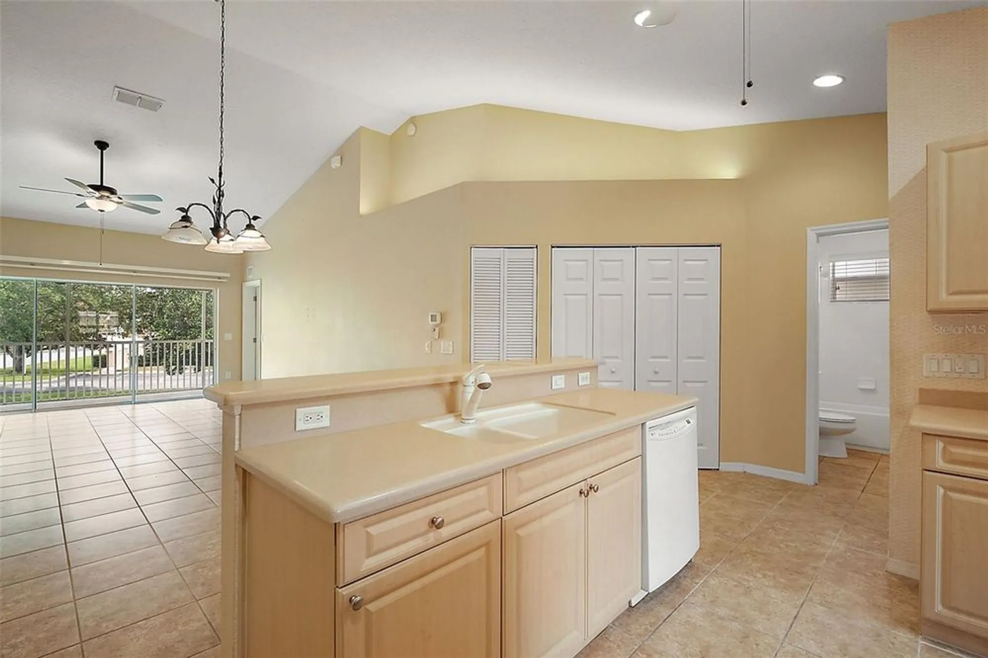 Property Slideshow image 12 of 33 | 5368 compass pt # 202, Oxford, FL, 34484