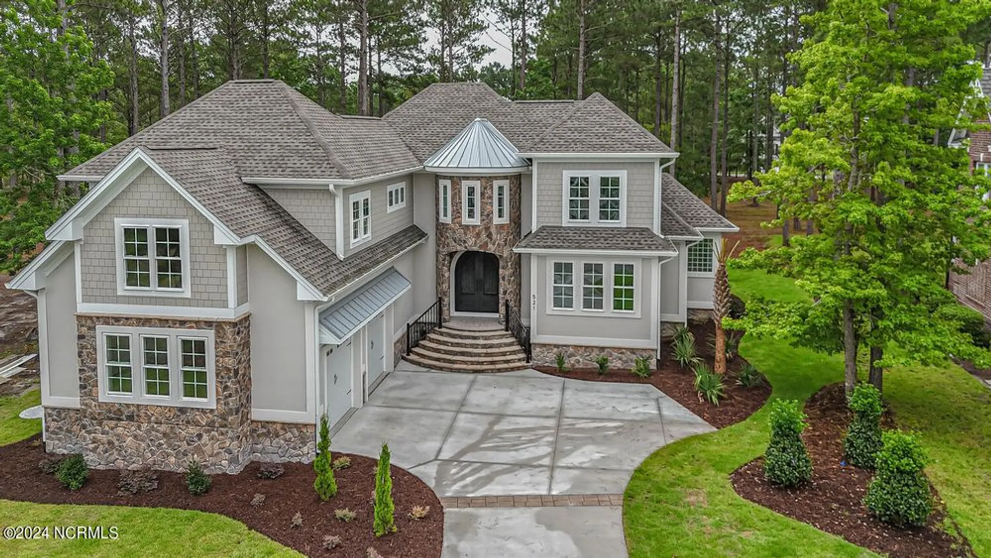 Property Slideshow image 2 of 101 | 521 lindgrove pl, Ocean Isle Beach, NC, 28469