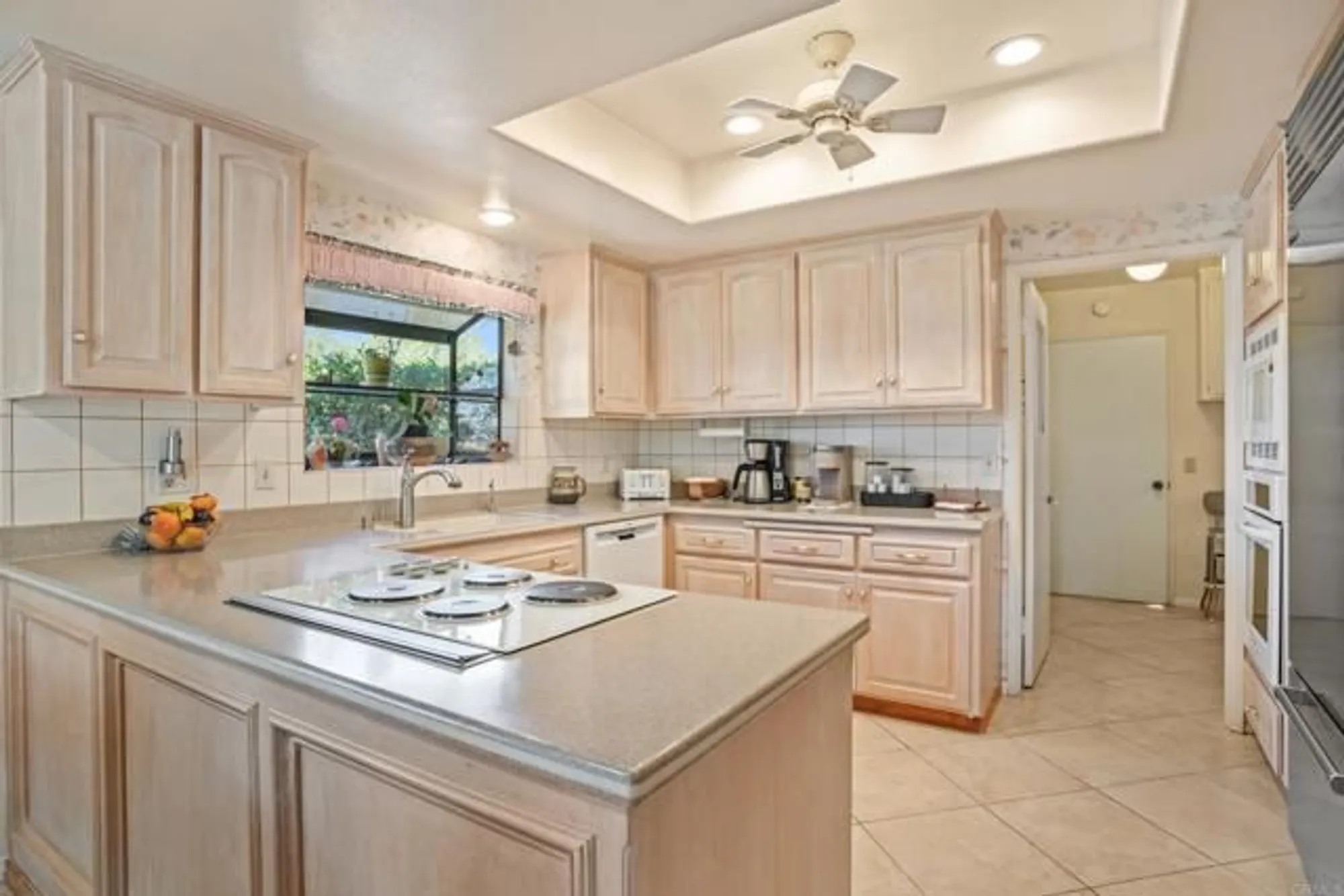 Property Slideshow image 22 of 55 | 10951 rim rd, Escondido, CA, 92026