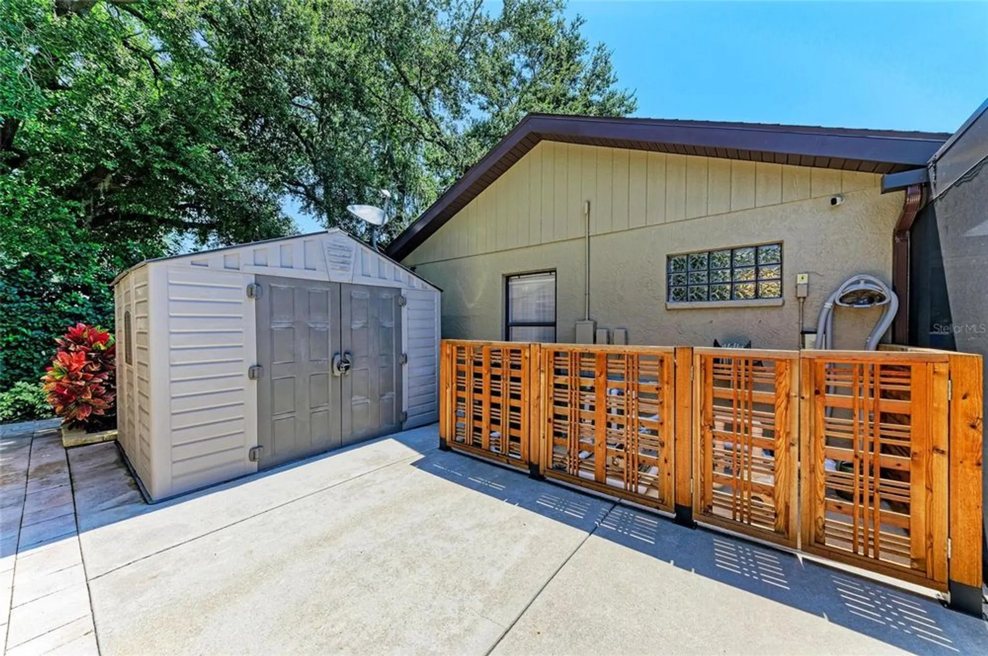 Property Slideshow image 64 of 69 | 8416 palm lakes ct, Sarasota, FL, 34243