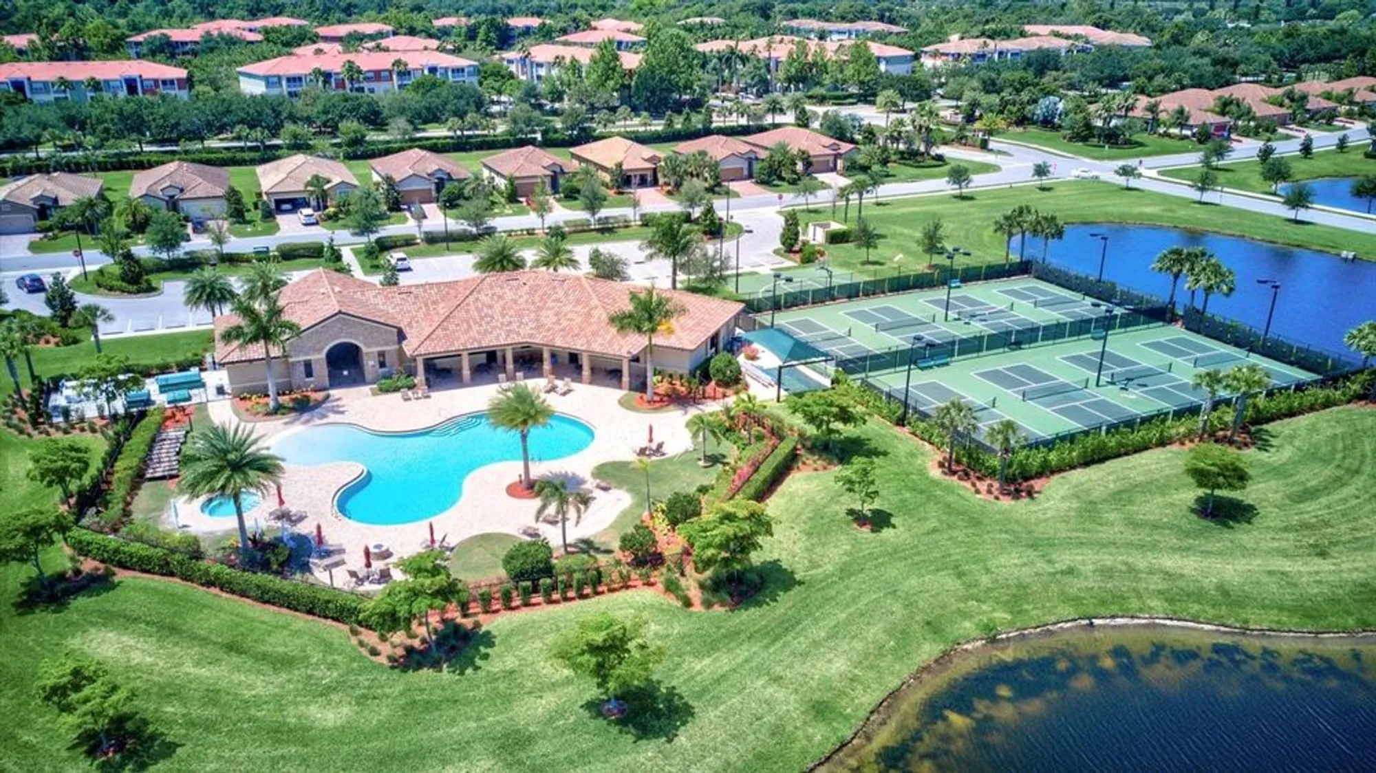 Property Slideshow image 42 of 92 | 6870 willowshire way, Bradenton, FL, 34212