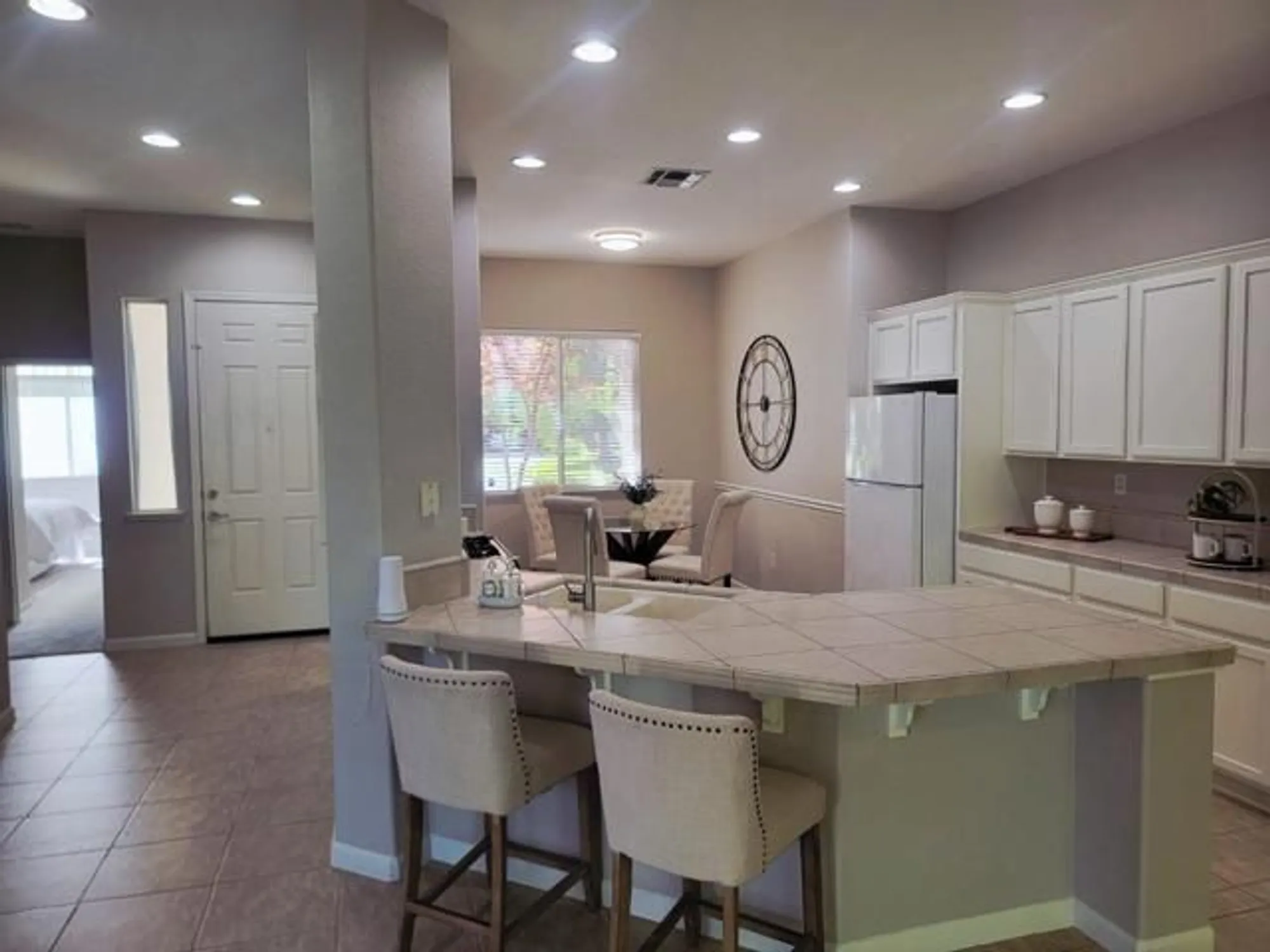 Property Slideshow image 26 of 36 | 9608 crystal bay ln, Elk Grove, CA, 95758