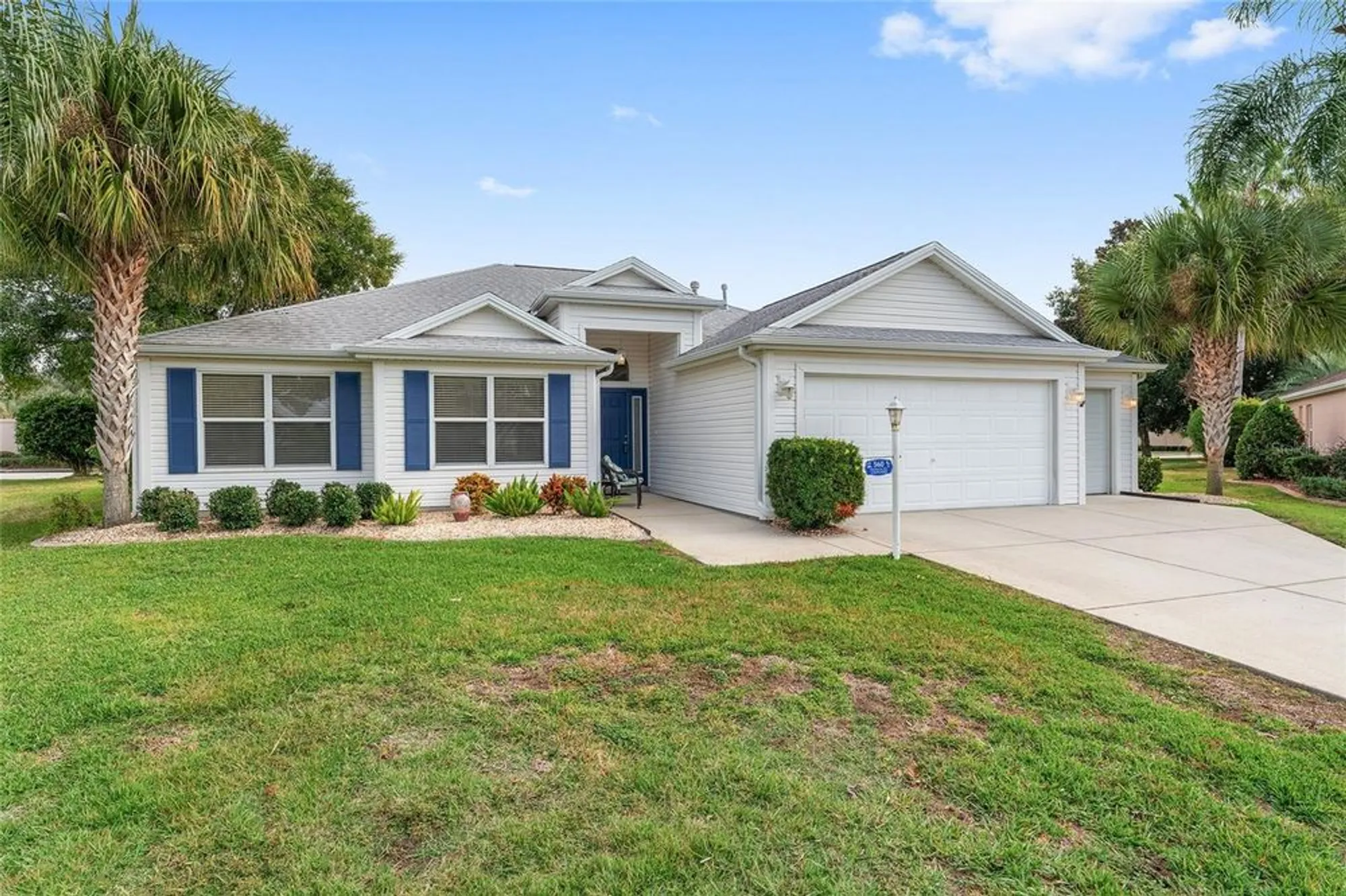 Property Slideshow image 1 of 72 | 560 smithfield pl, The Villages, FL, 32162