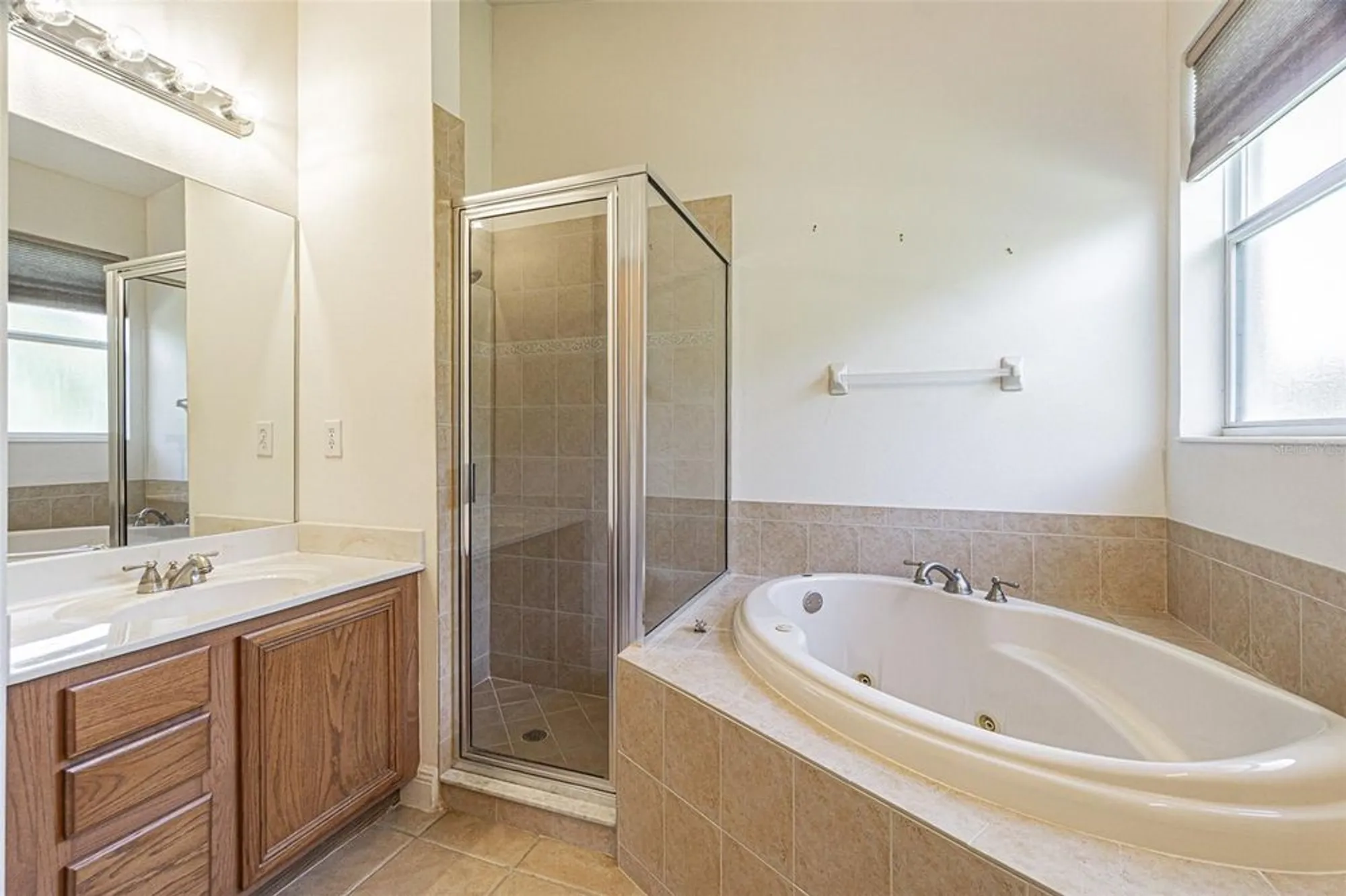 Property Slideshow image 10 of 35 | 9506 rolling cir, San Antonio, FL, 33576