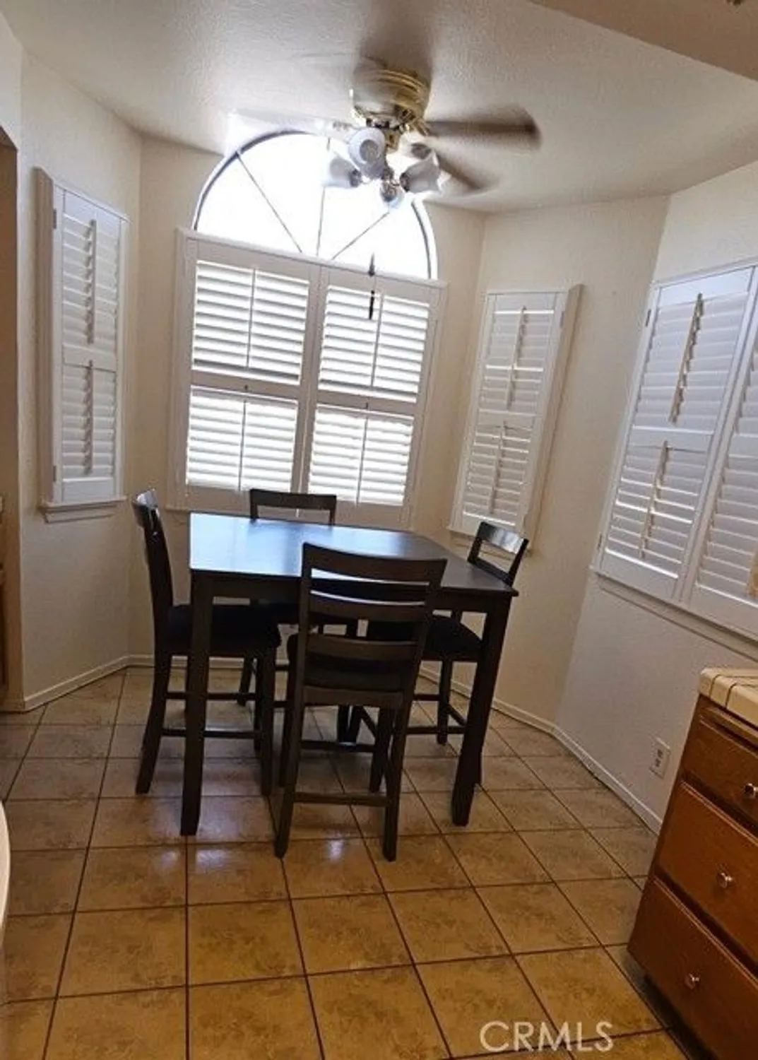 Property Slideshow image 14 of 23 | 11620 locust ln, Apple Valley, CA, 92308