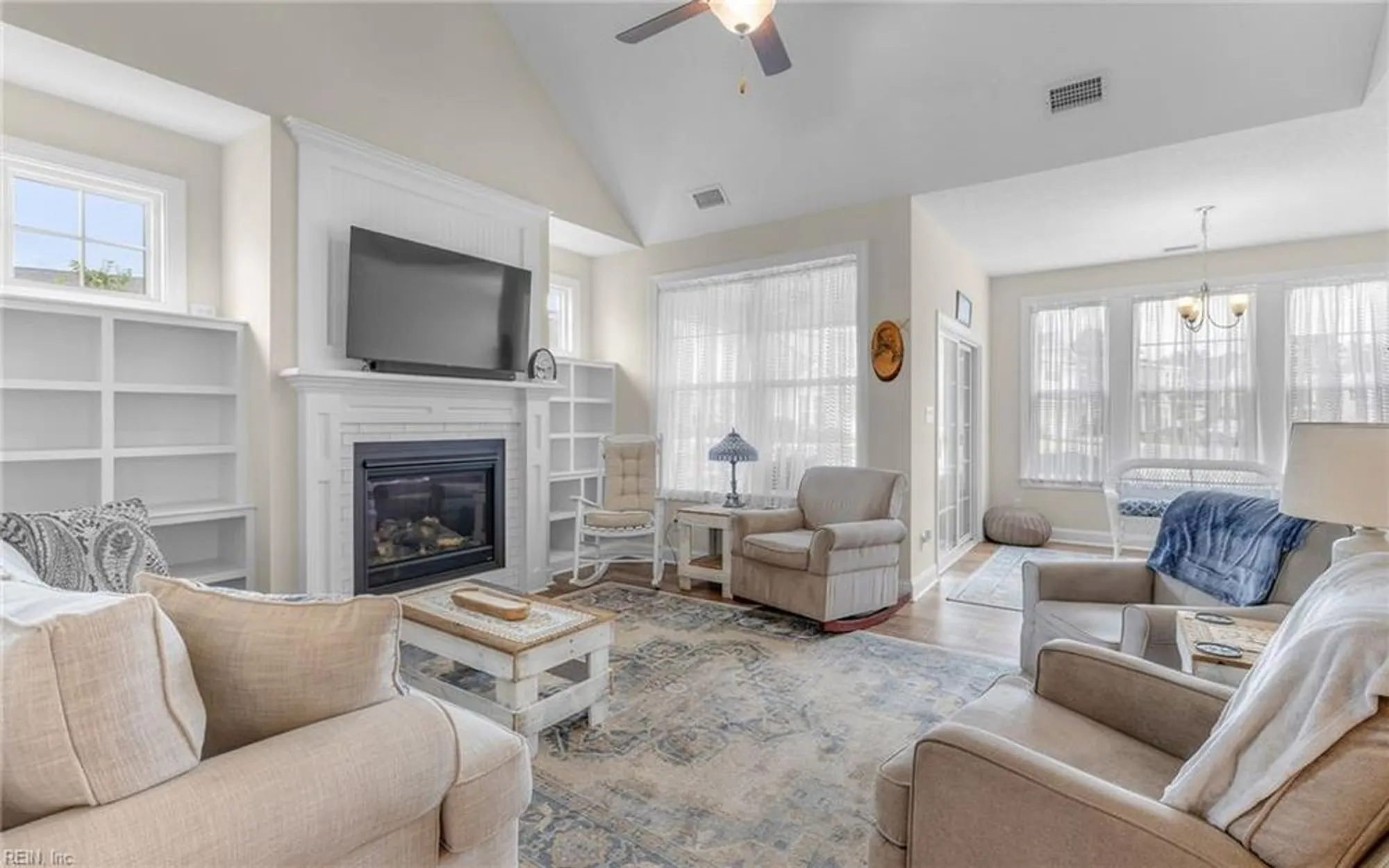 Property Slideshow image 6 of 50 | 4639 longleaf pl, Chesapeake, VA, 23321