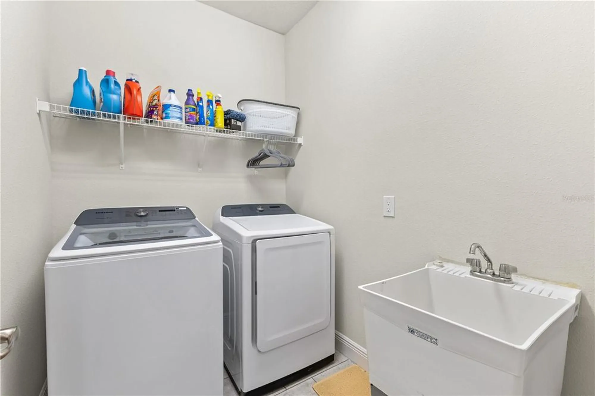 Property Slideshow image 26 of 46 | 321 auburn ave, Kissimmee, FL, 34747