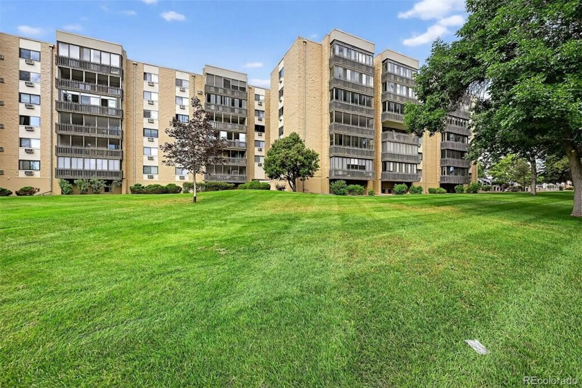 Property Slideshow image 20 of 30 | 14050 e linvale pl apt 407, Aurora, CO, 80014