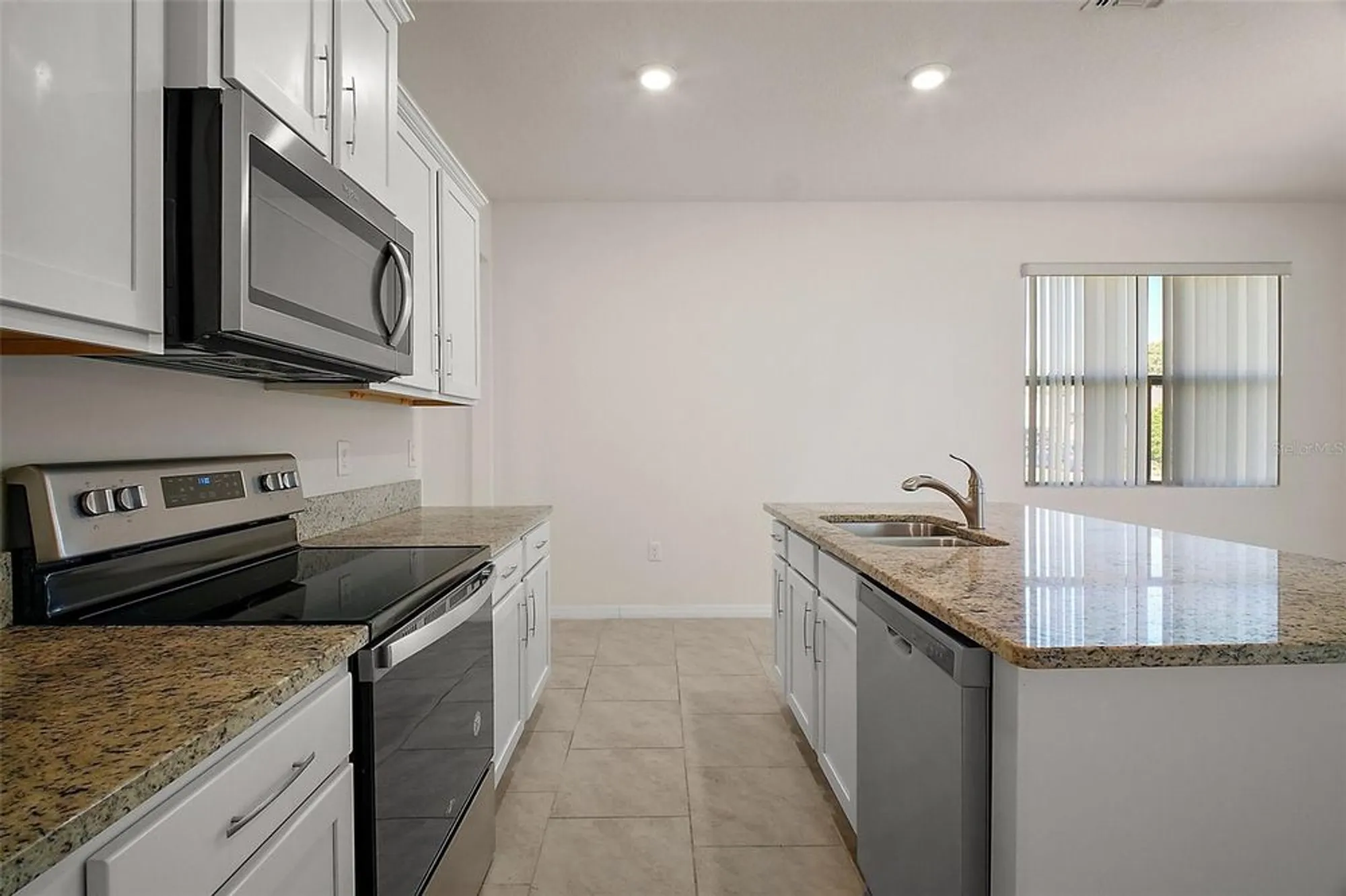 Property Slideshow image 15 of 38 | 17386 blazing star cir, Clermont, FL, 34714