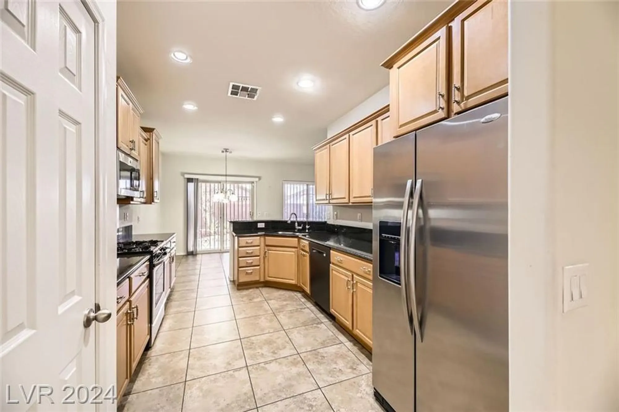 Property Slideshow image 12 of 32 | 3306 american mustang ct, Las Vegas, NV, 89122