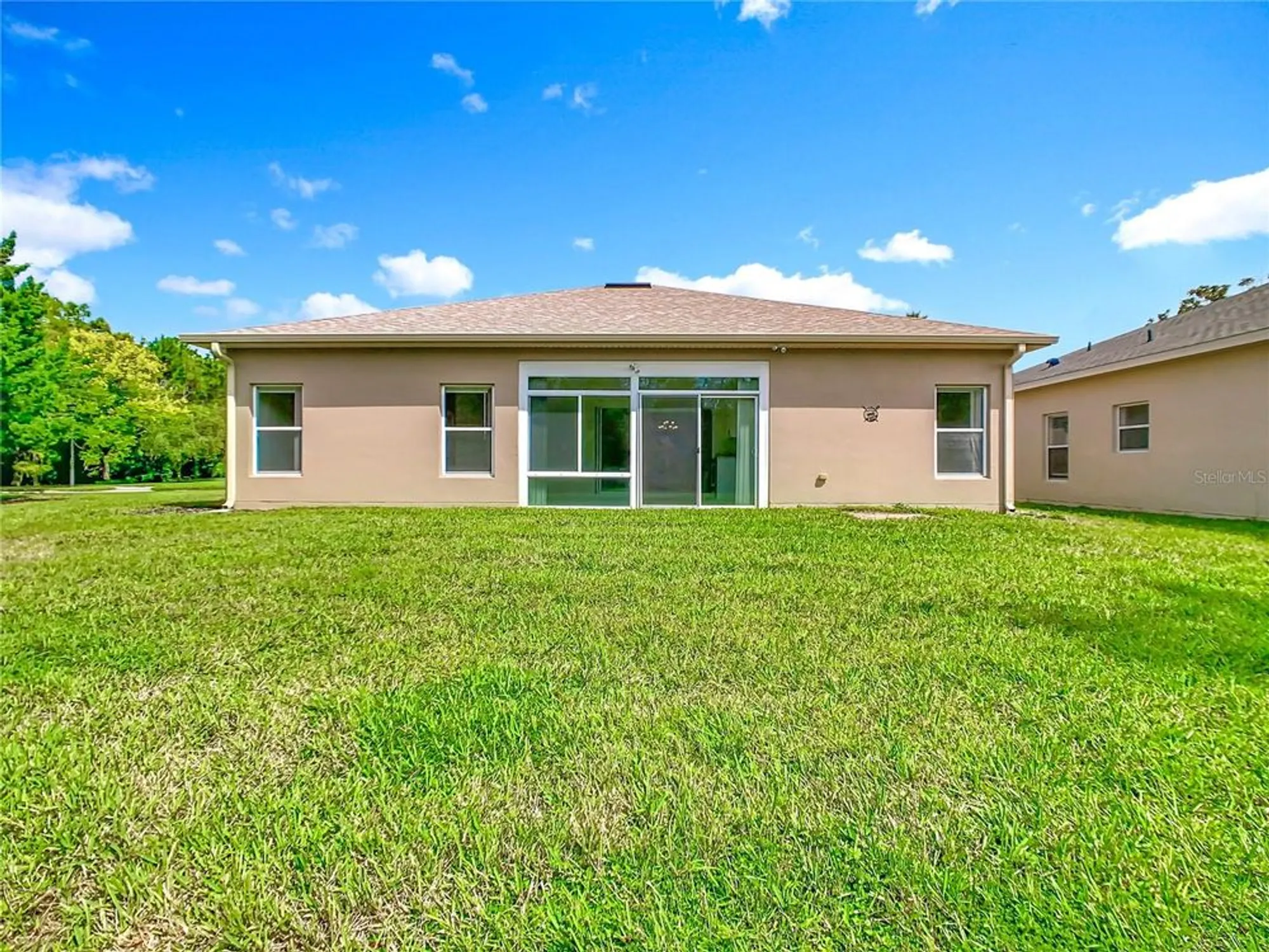 Property Slideshow image 51 of 81 | 531 barcelona dr, Poinciana, FL, 34759