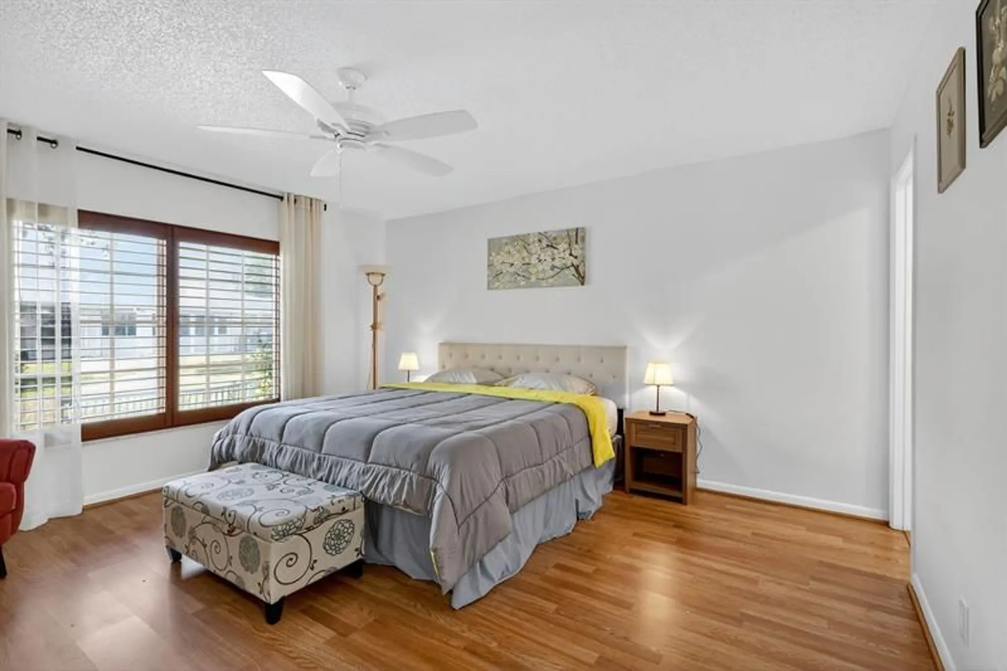Property Slideshow image 18 of 52 | 448 franconia cir b, Lake Worth, FL, 33467