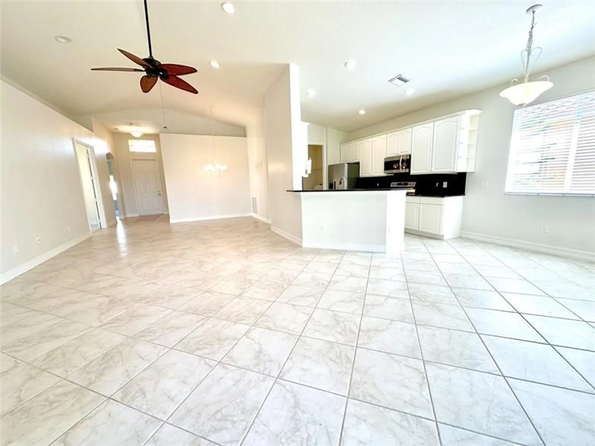 Property Slideshow image 6 of 32 | 6204 thames pl, Vero Beach, FL, 32966