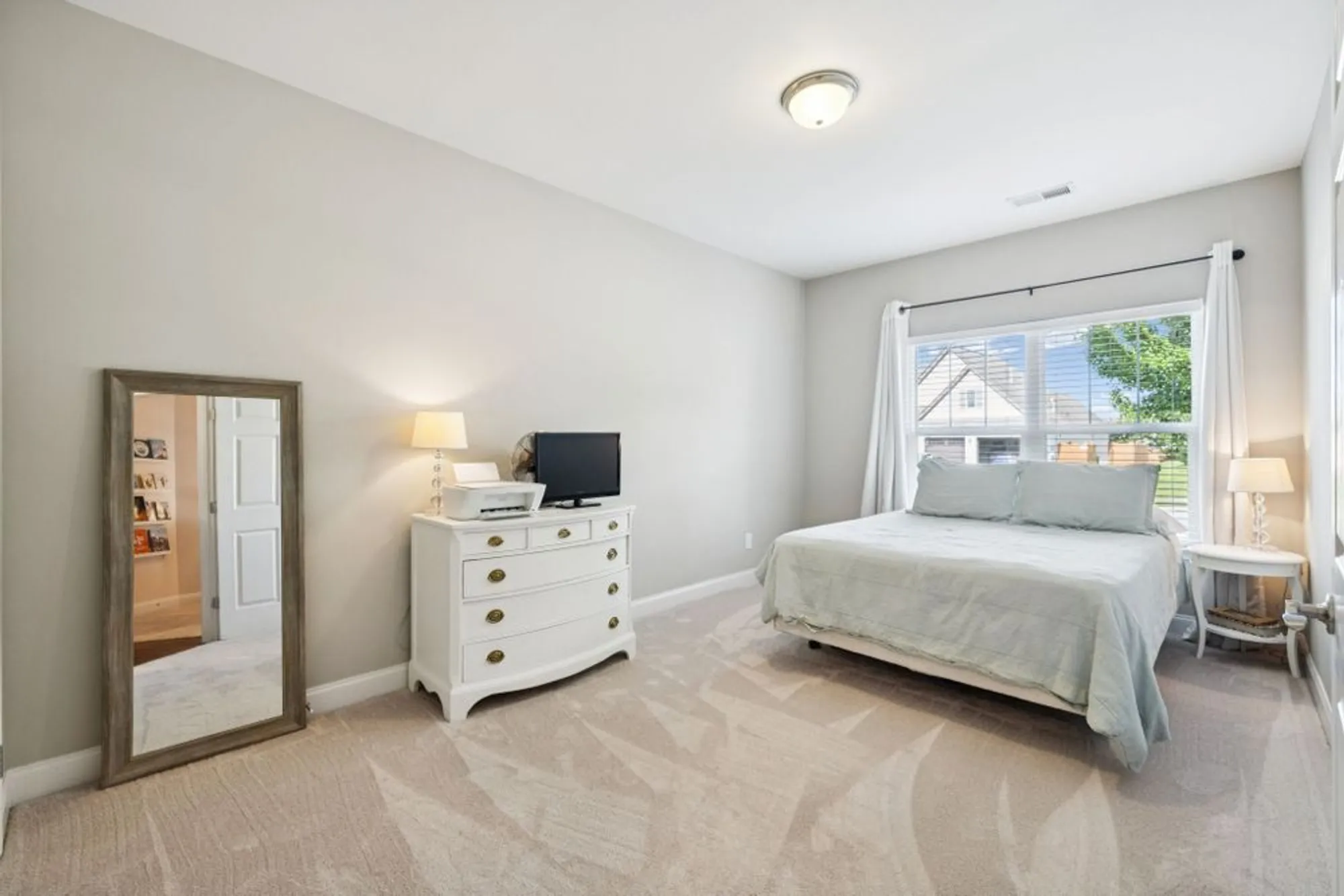 Property Slideshow image 25 of 38 | 1022 waterstone dr, Lebanon, TN, 37090