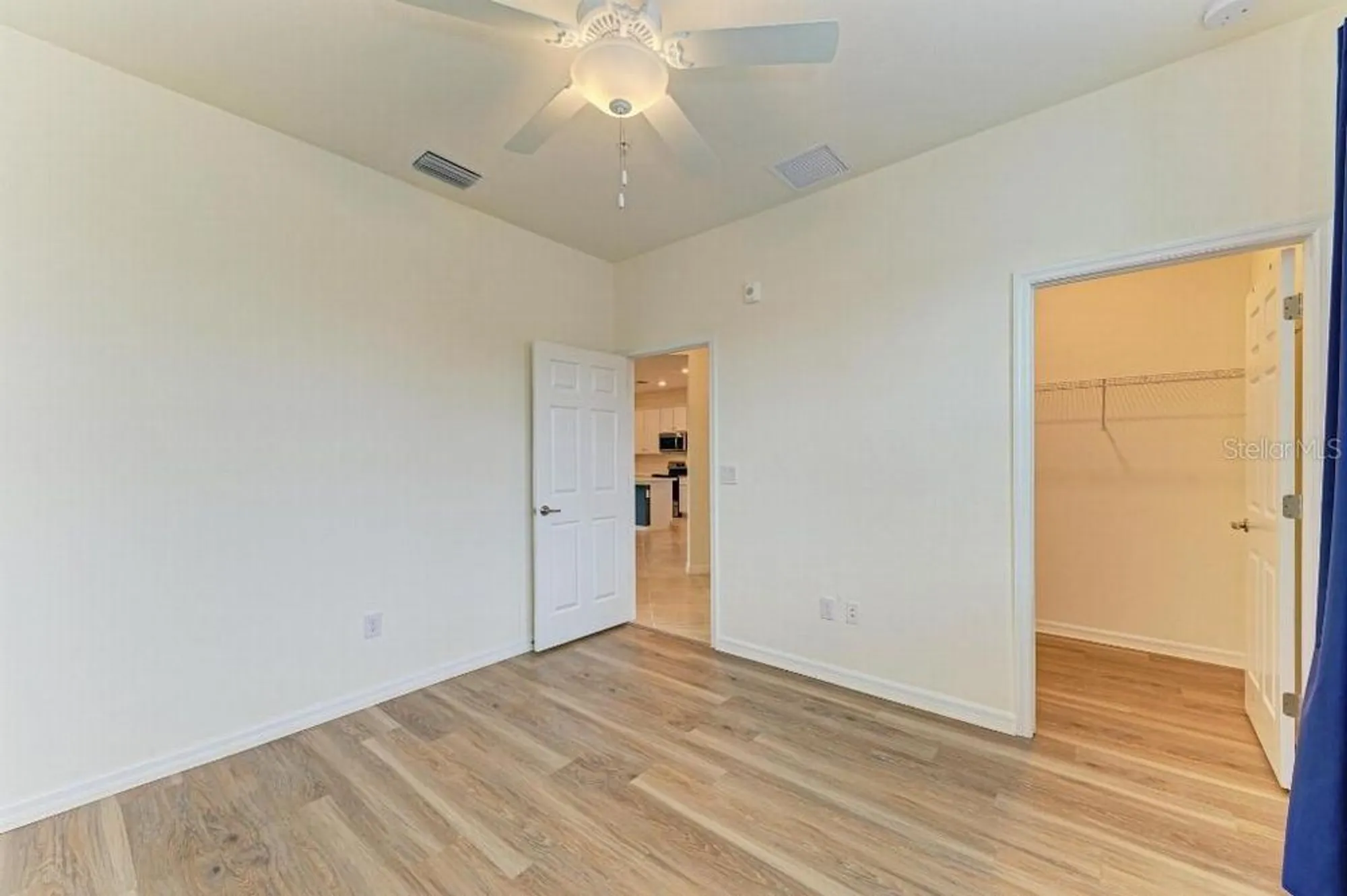Property Slideshow image 24 of 42 | 10043 crooked creek dr unit 202, Venice, FL, 34293