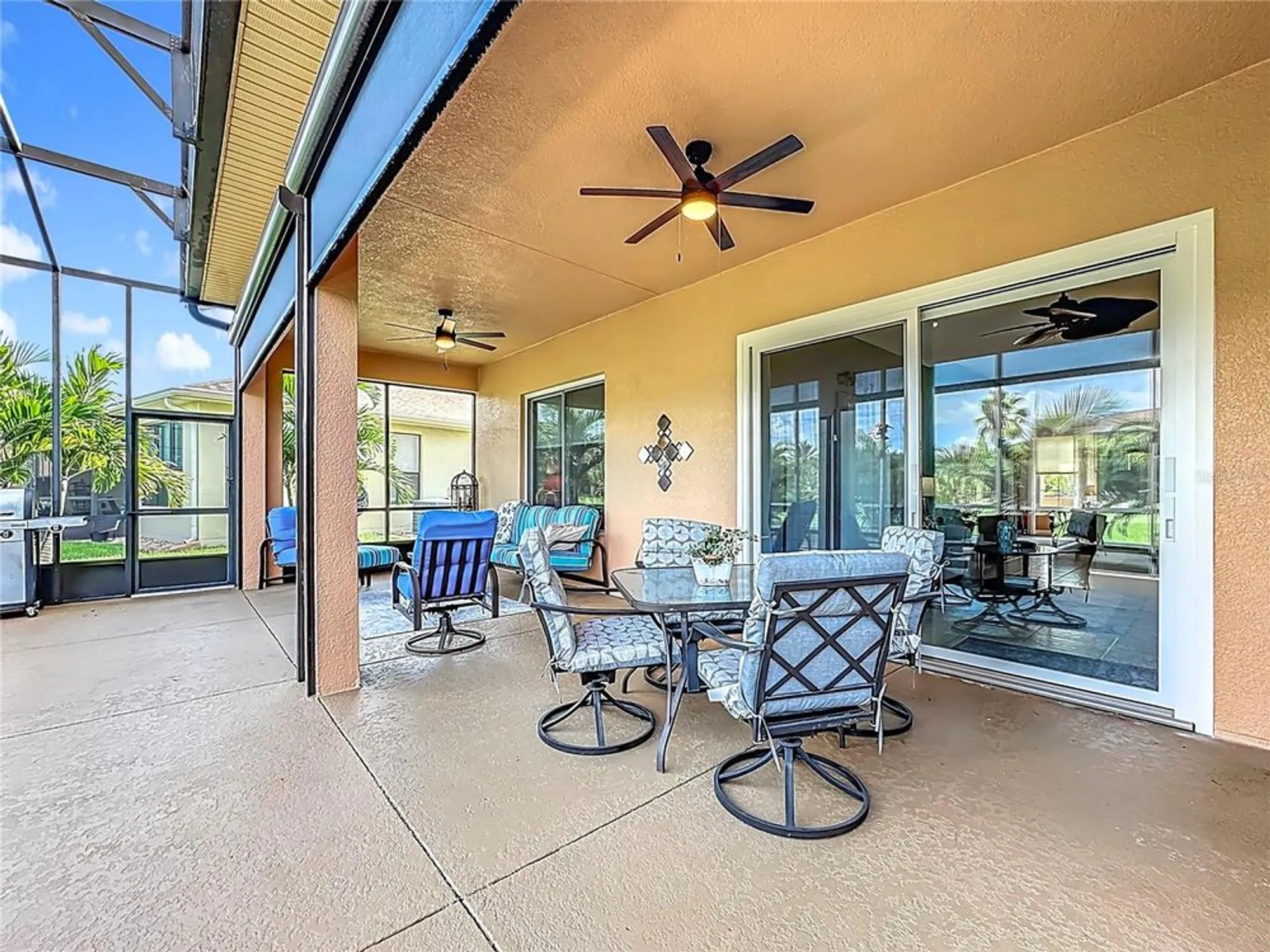 Property Slideshow image 43 of 79 | 670 carmel ln, Poinciana, FL, 34759