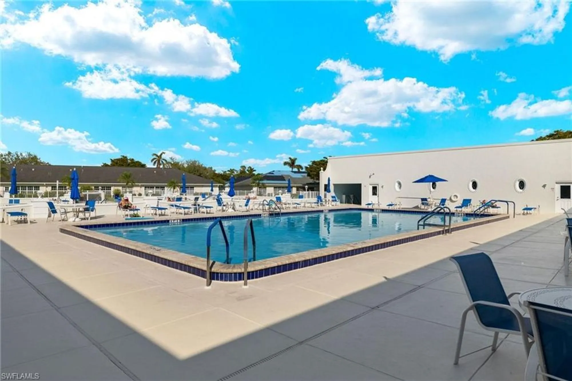 Property Slideshow image 24 of 27 | 1340 s brandywine cir apt 3, Fort Myers, FL, 33919