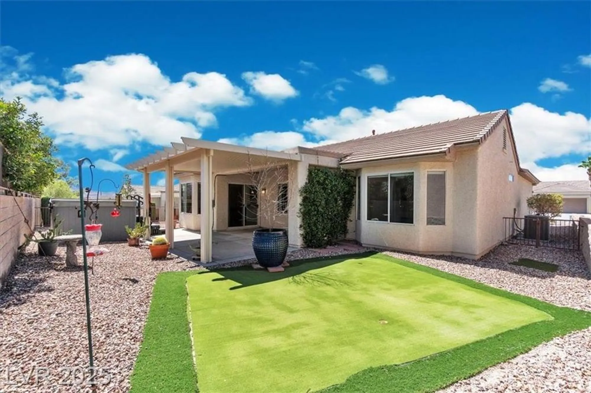 Property Slideshow image 4 of 36 | 2134 colvin run dr, Henderson, NV, 89052