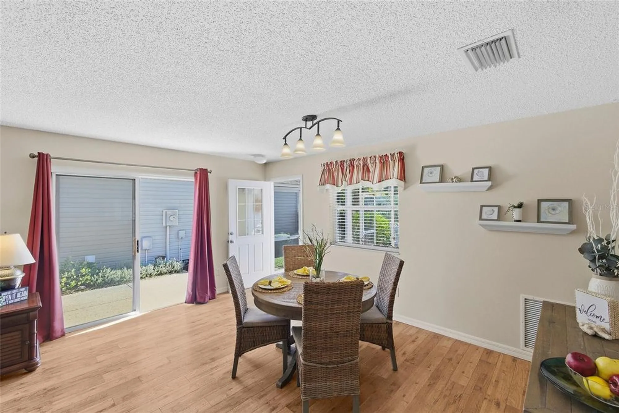 Property Slideshow image 6 of 26 | 2671 collington dr, The Villages, FL, 32162