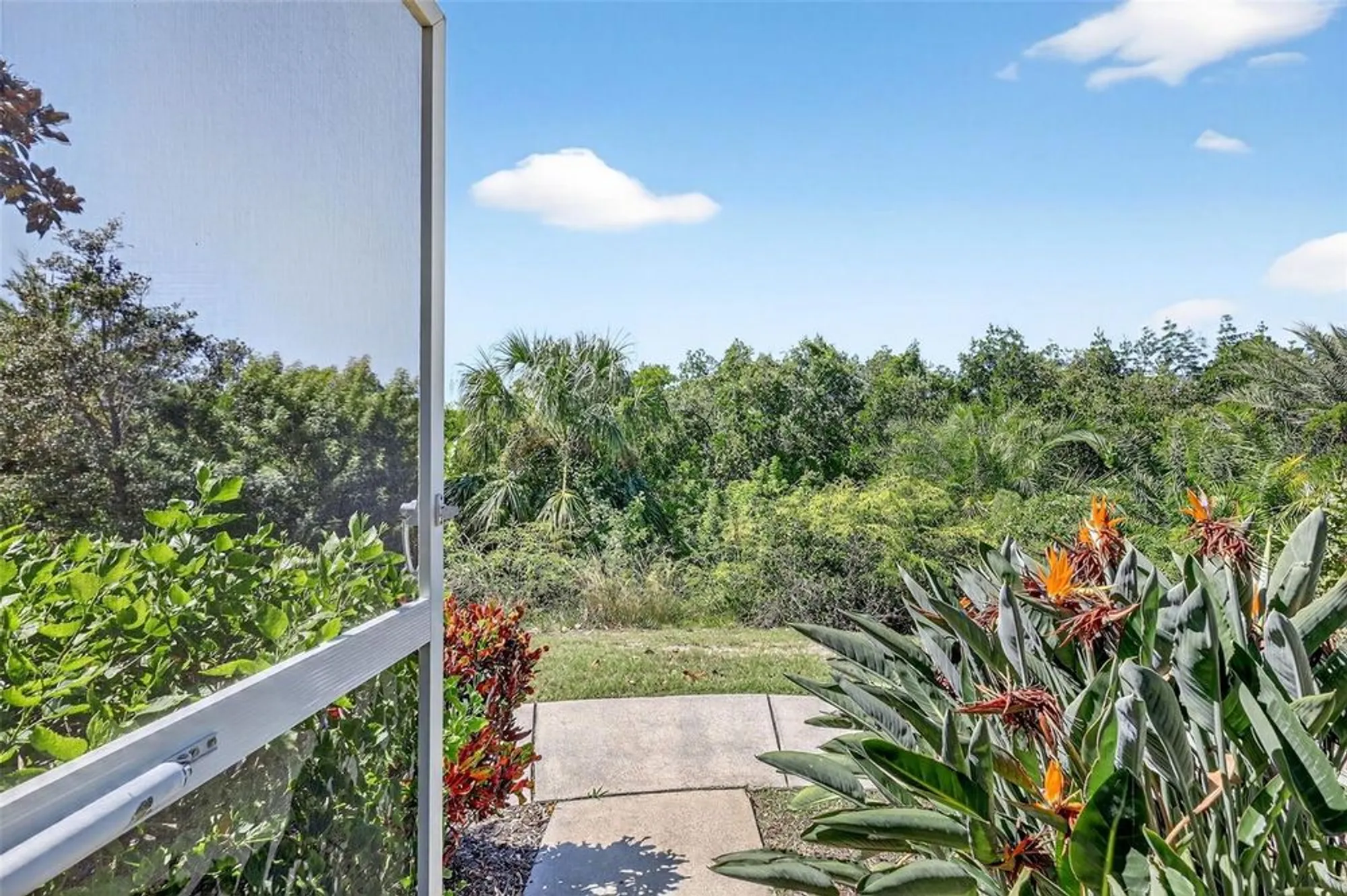 Property Slideshow image 14 of 77 | 5610 golden isles dr, Apollo Beach, FL, 33572