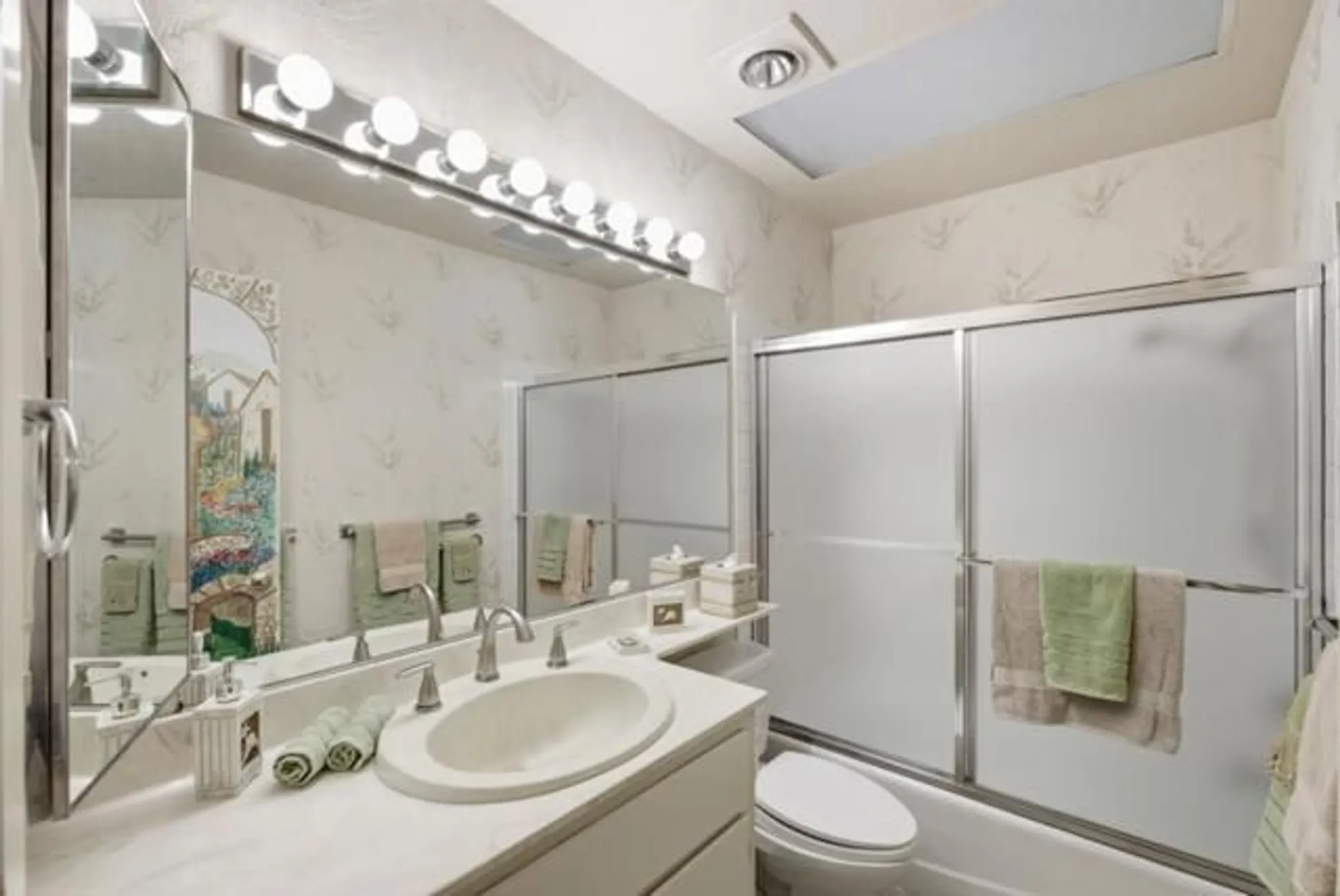 Property Slideshow image 23 of 34 | 8423 chenin blanc ln, San Jose, CA, 95135