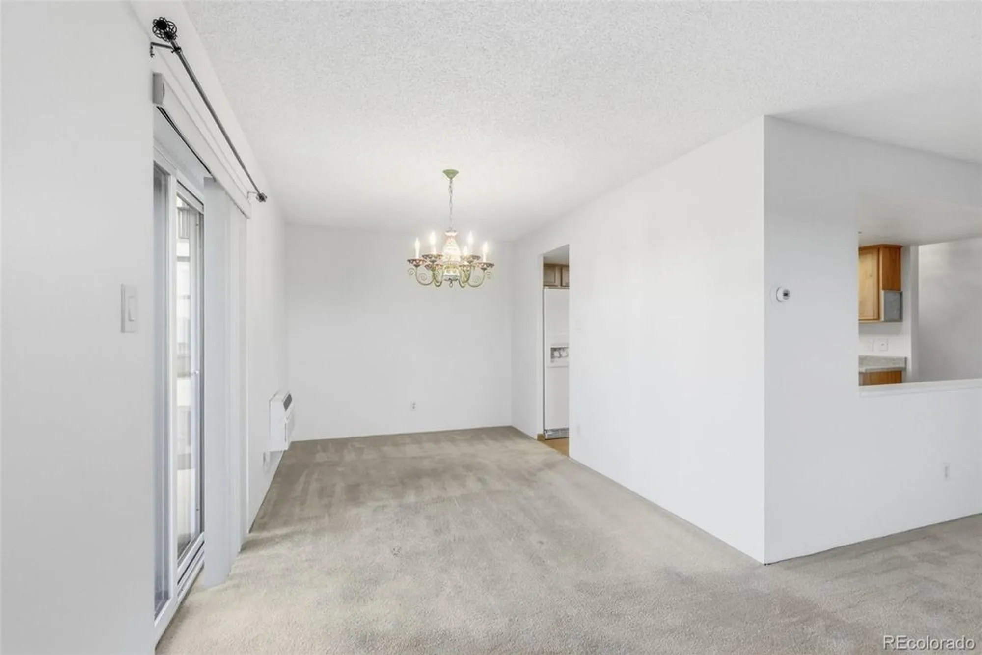 Property Slideshow image 9 of 49 | 13850 e marina dr apt 301, Aurora, CO, 80014