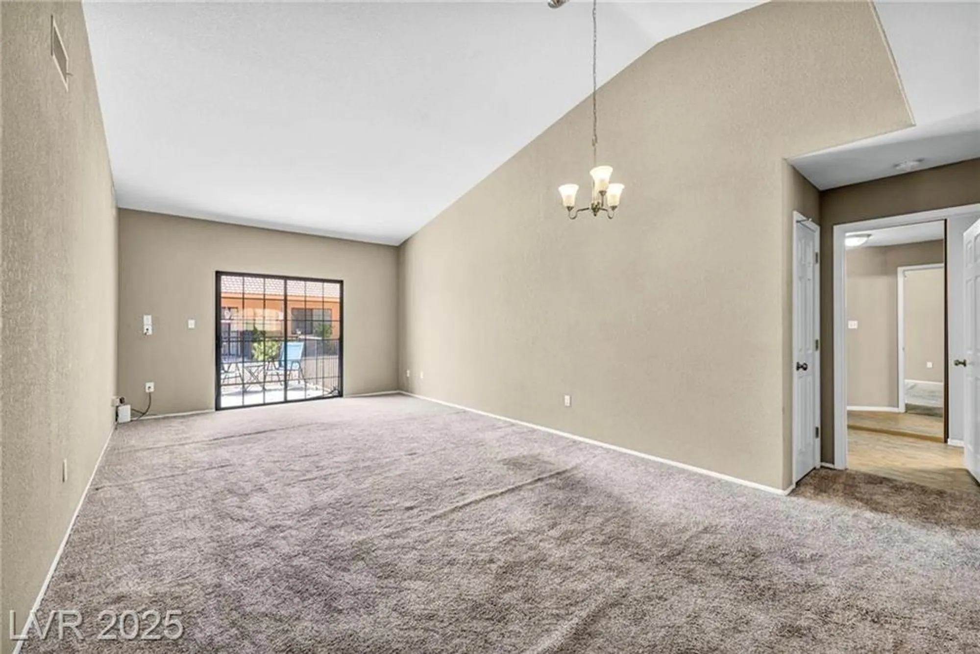 Property Slideshow image 19 of 44 | 2851 s valley view blvd unit 1025, Las Vegas, NV, 89102