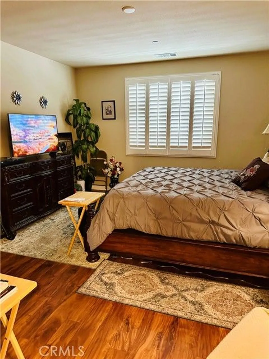 Property Slideshow image 14 of 30 | 19369 glaslyn ct, Apple Valley, CA, 92308