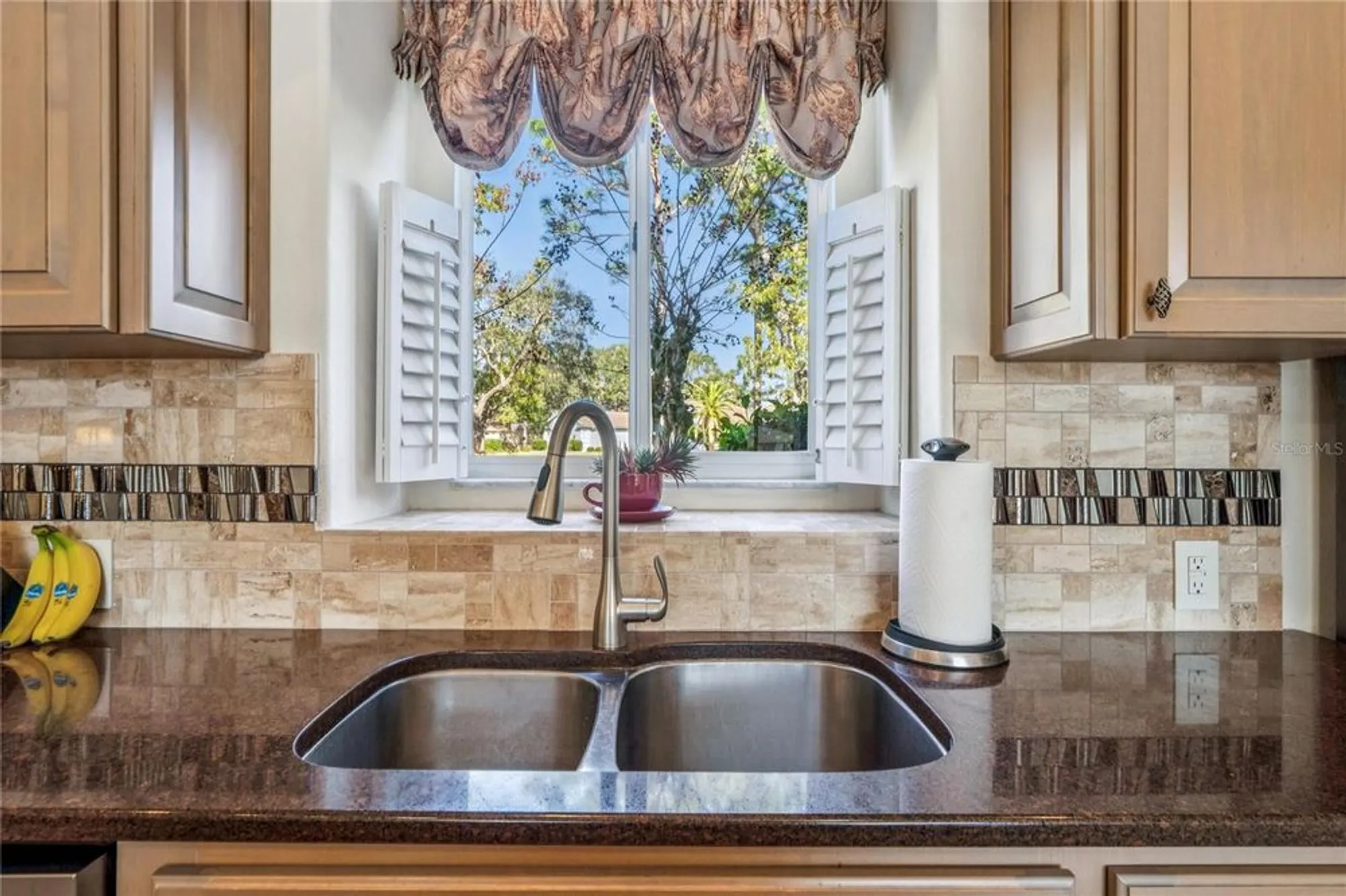 Property Slideshow image 19 of 100 | 9298 grand cypress dr, Weeki Wachee, FL, 34613